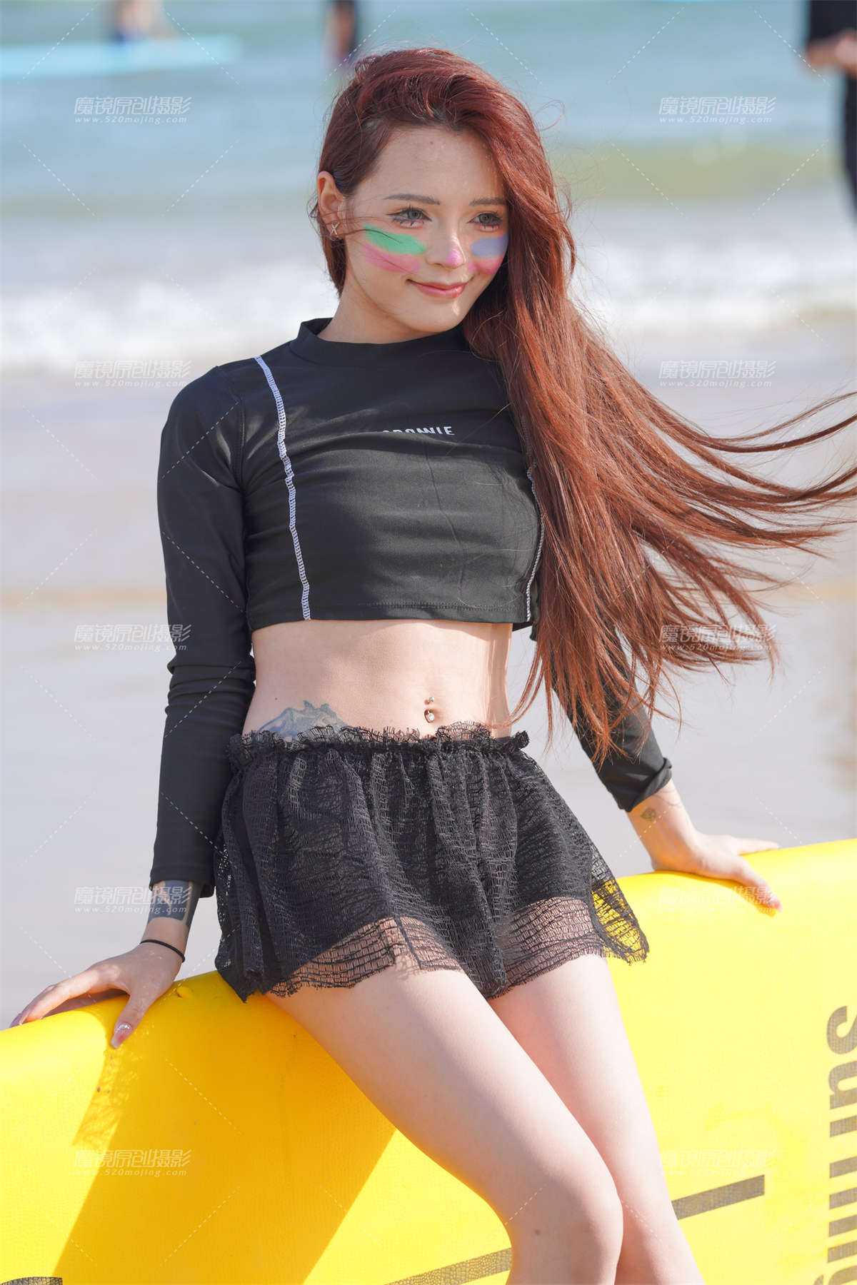 图片[2]-浆板美腿-日更街拍