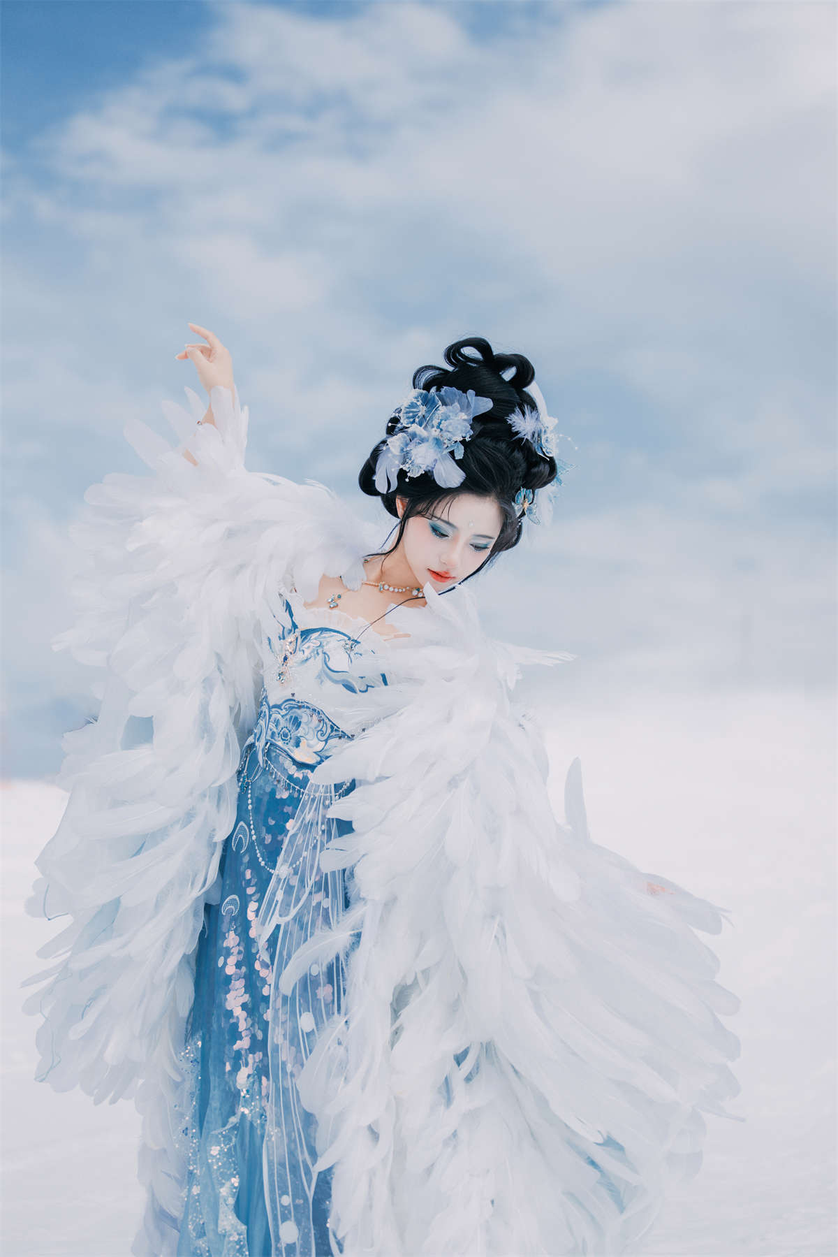 YITUYU艺图语 2024.11.09 雪中鹤 衔鹿插图1