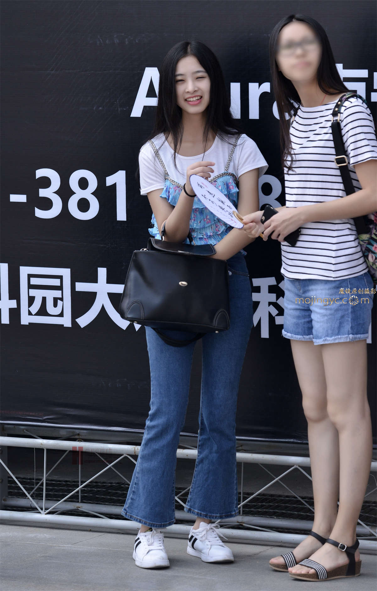 美丽的喇叭蓝牛-日更街拍