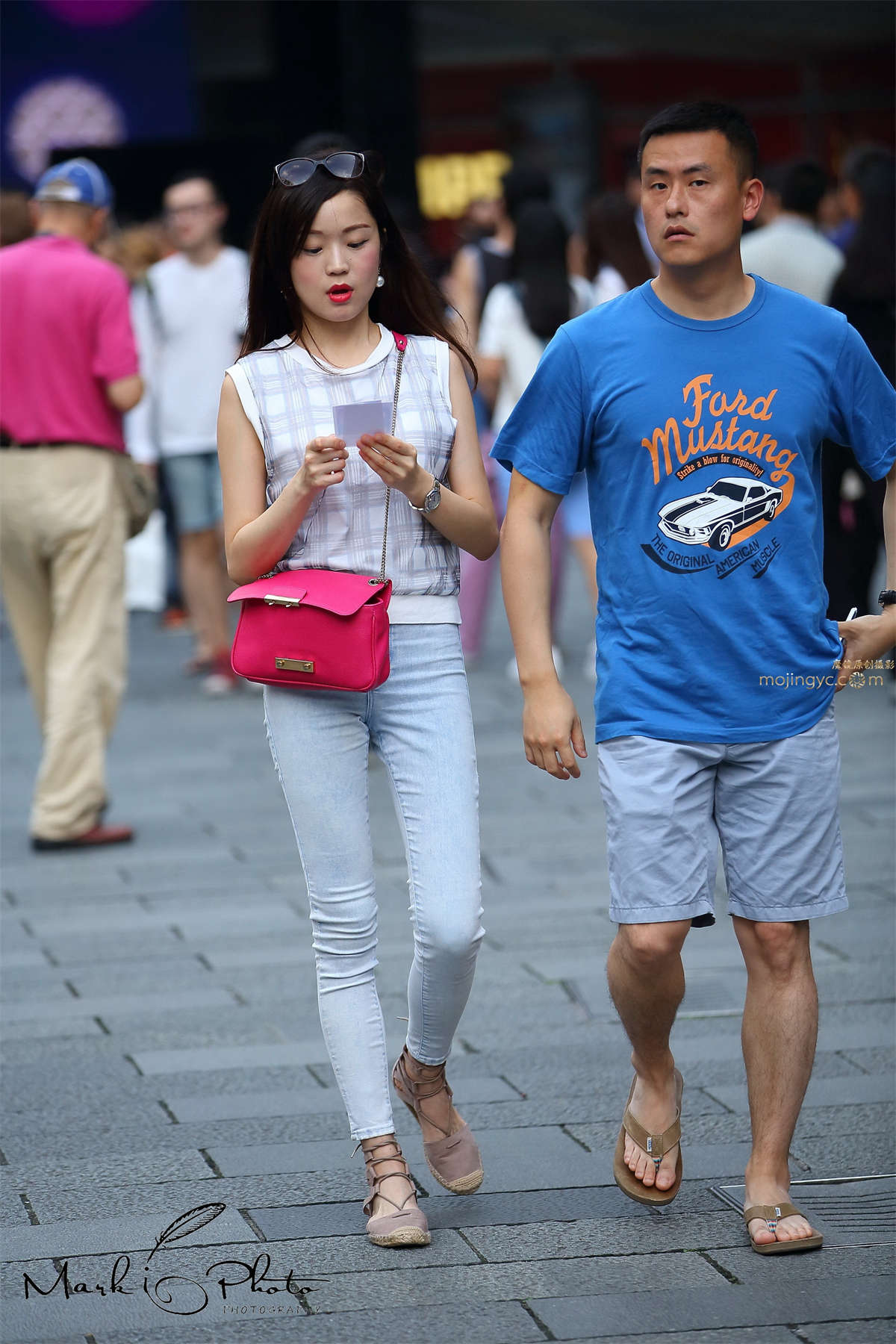 白衣浅色牛仔-日更街拍