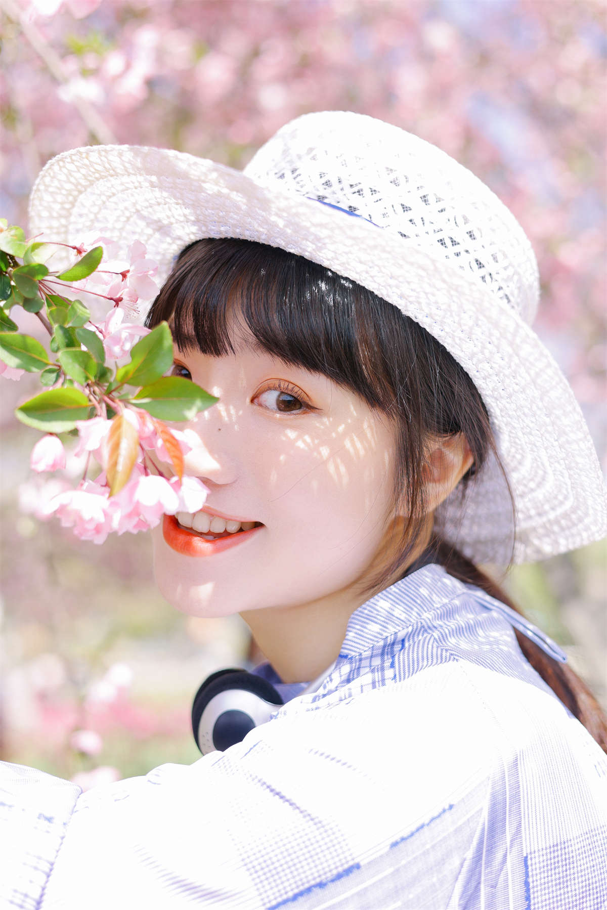 YITUYU艺图语 2023.03.28 海棠花开 蓝胖子-日更街拍
