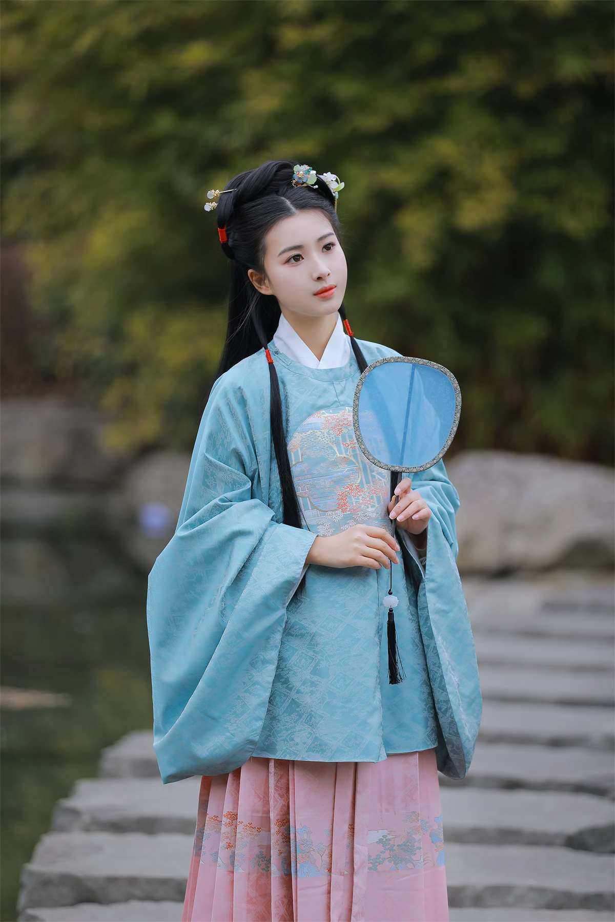 YITUYU艺图语 2024.04.22 小庭花 酒酿圆子-日更街拍