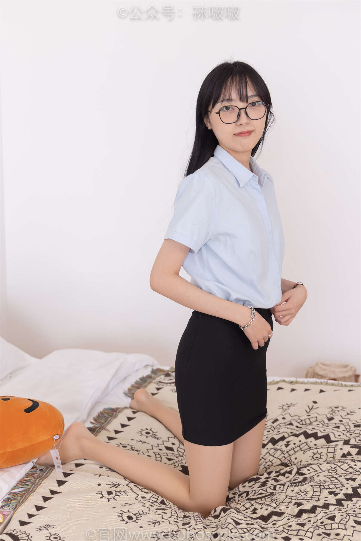 图片[2]-袜啵啵 No.076 稚予-建行制服、平底鞋、肉丝（脚尖透明款）花絮版-日更街拍