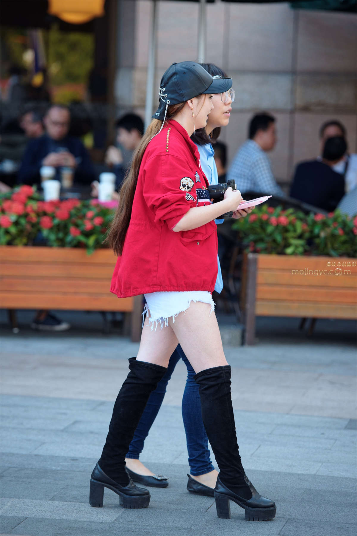 热裤，长靴-日更街拍