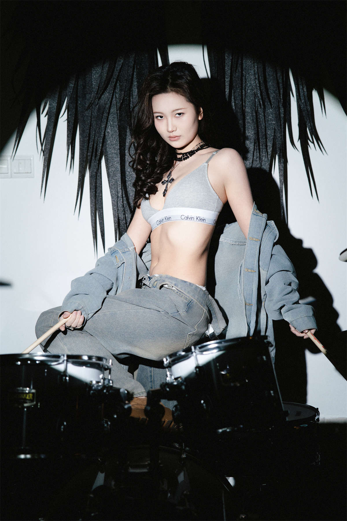 图片[2]-YITUYU艺图语 2025.04.03 摇滚辣妹 妮妮-日更街拍