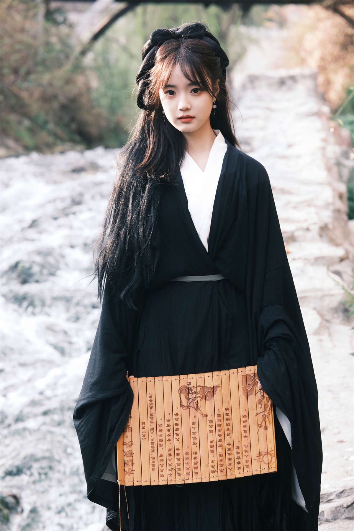 YITUYU艺图语 2024.04.24 河边古装 primary插图1