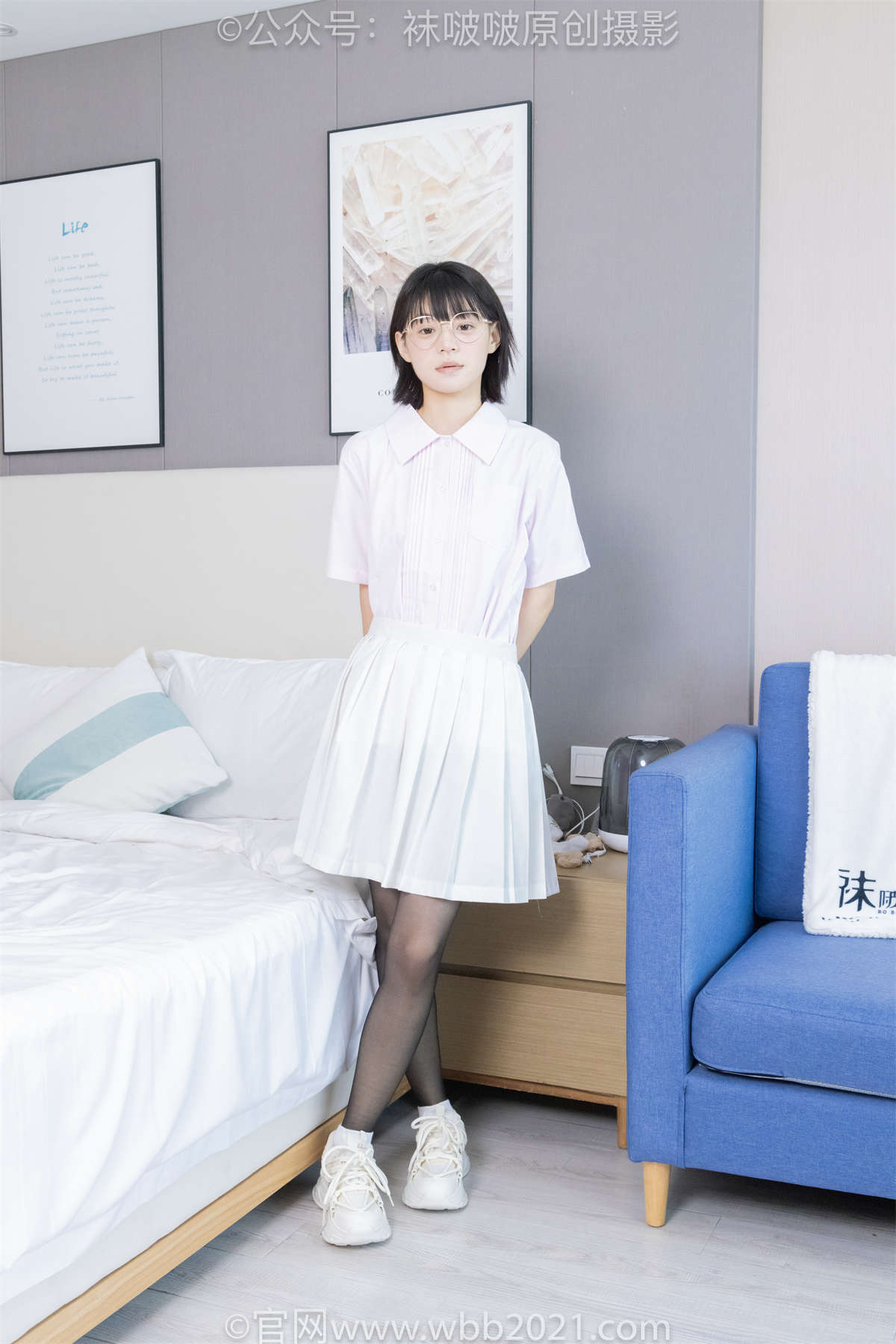 图片[2]-袜啵啵 No.449 糯米-运动鞋、白棉袜、黑丝（脚尖加固款）花絮版-日更街拍