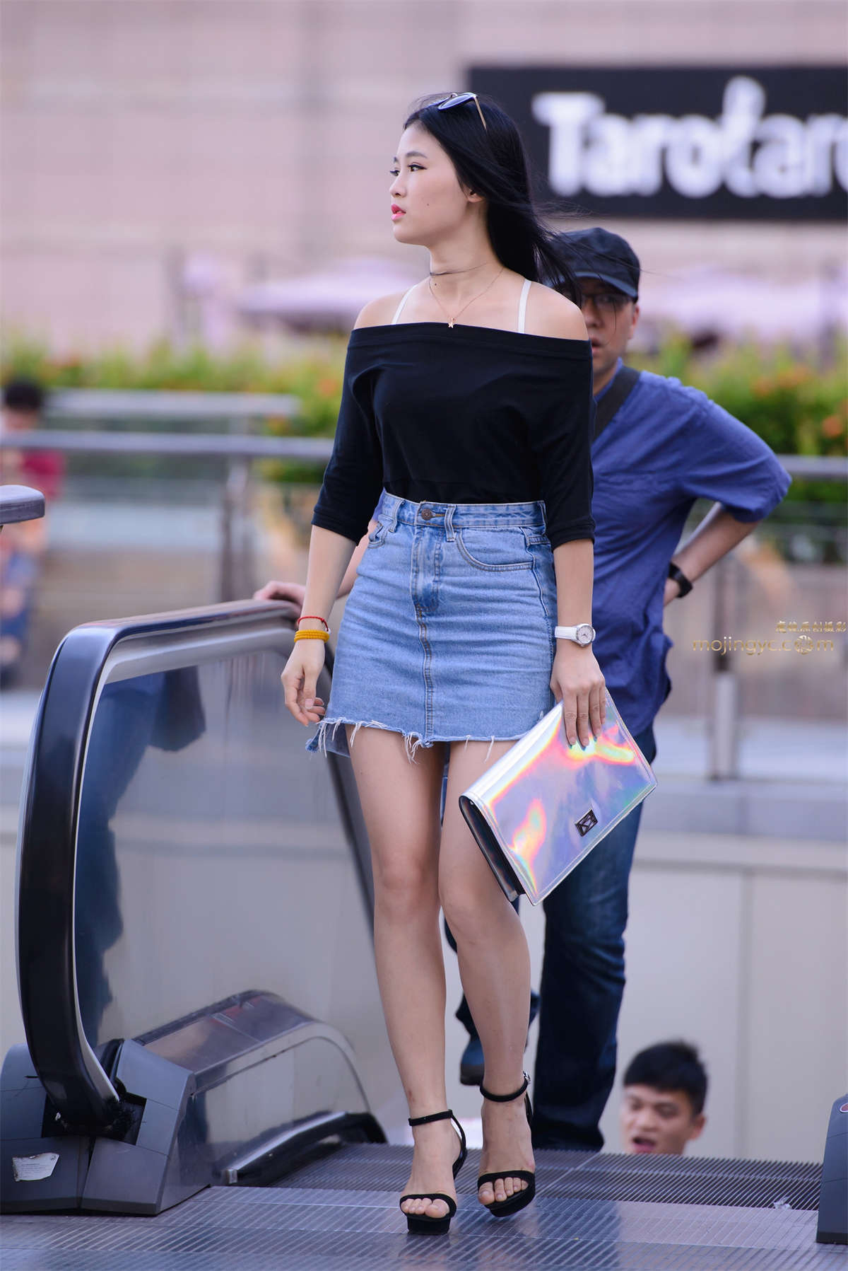 牛仔短裙，裸腿，凉高插图1