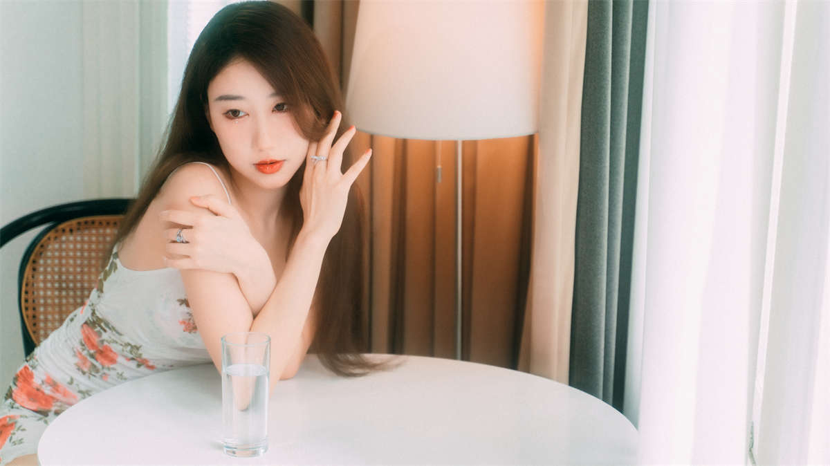 YITUYU艺图语 2023.07.13 午后 桃子-日更街拍