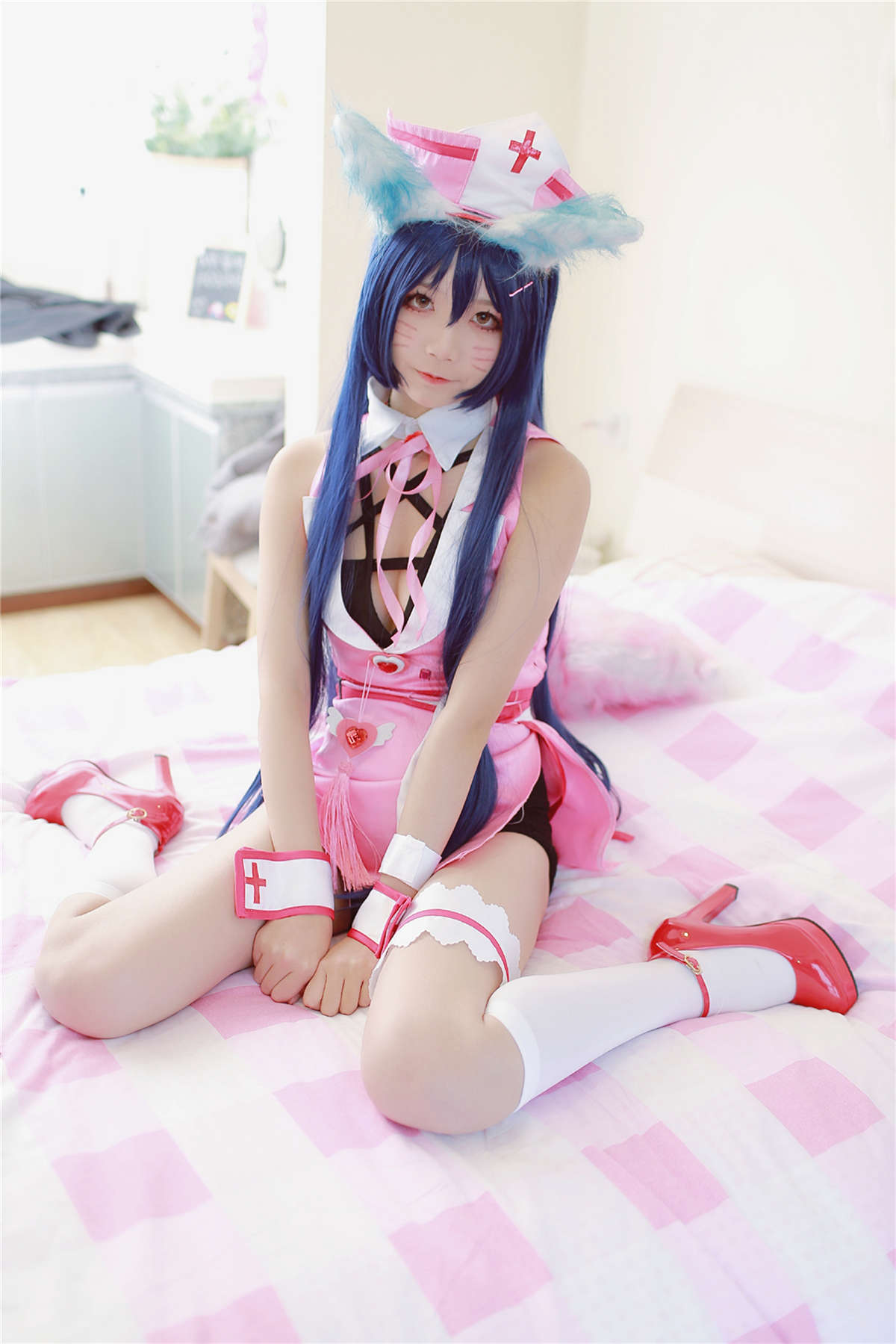 风之领域 NO.194 性感的私人护士-日更街拍