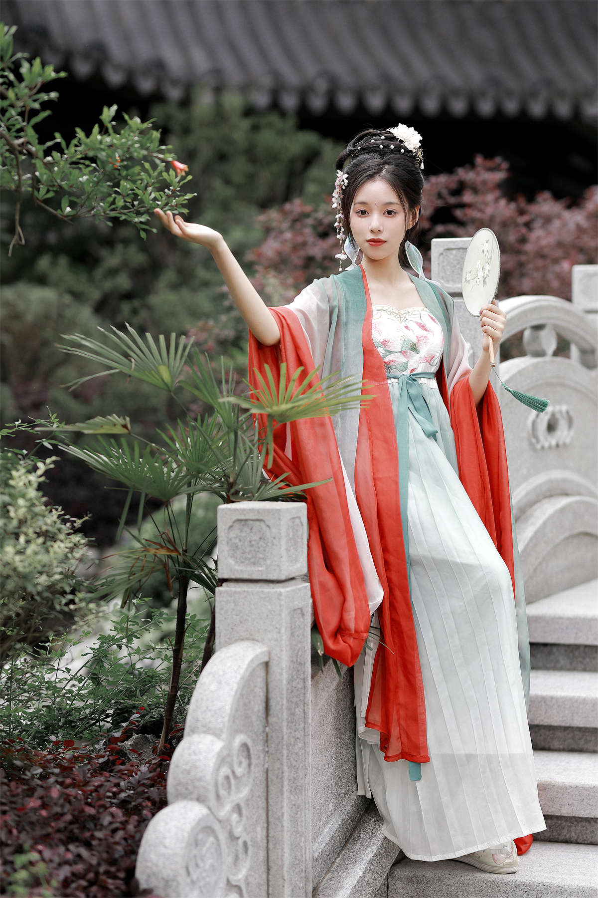 YITUYU艺图语 2023.07.14 寄人 李露露-日更街拍