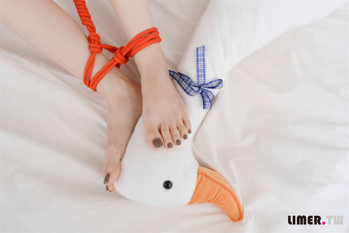 图片[2]-Limerence原创 NO.79 Michii 小乳牛翘班被抓包惨遭五花大绑-日更街拍