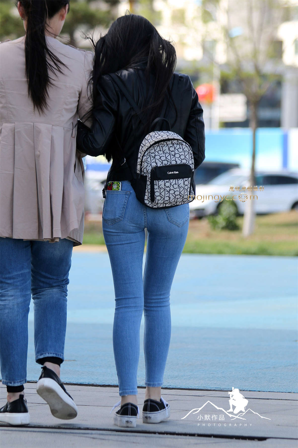 图片[2]-第684篇★紧身浅色牛仔裤★-18P-日更街拍