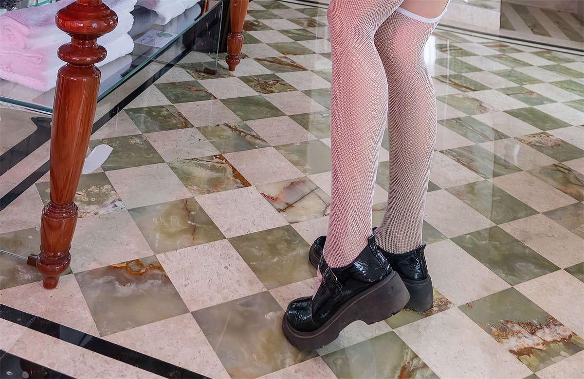 Xiuren秀人网 2025.03.19 NO.10038 灿宝-日更街拍