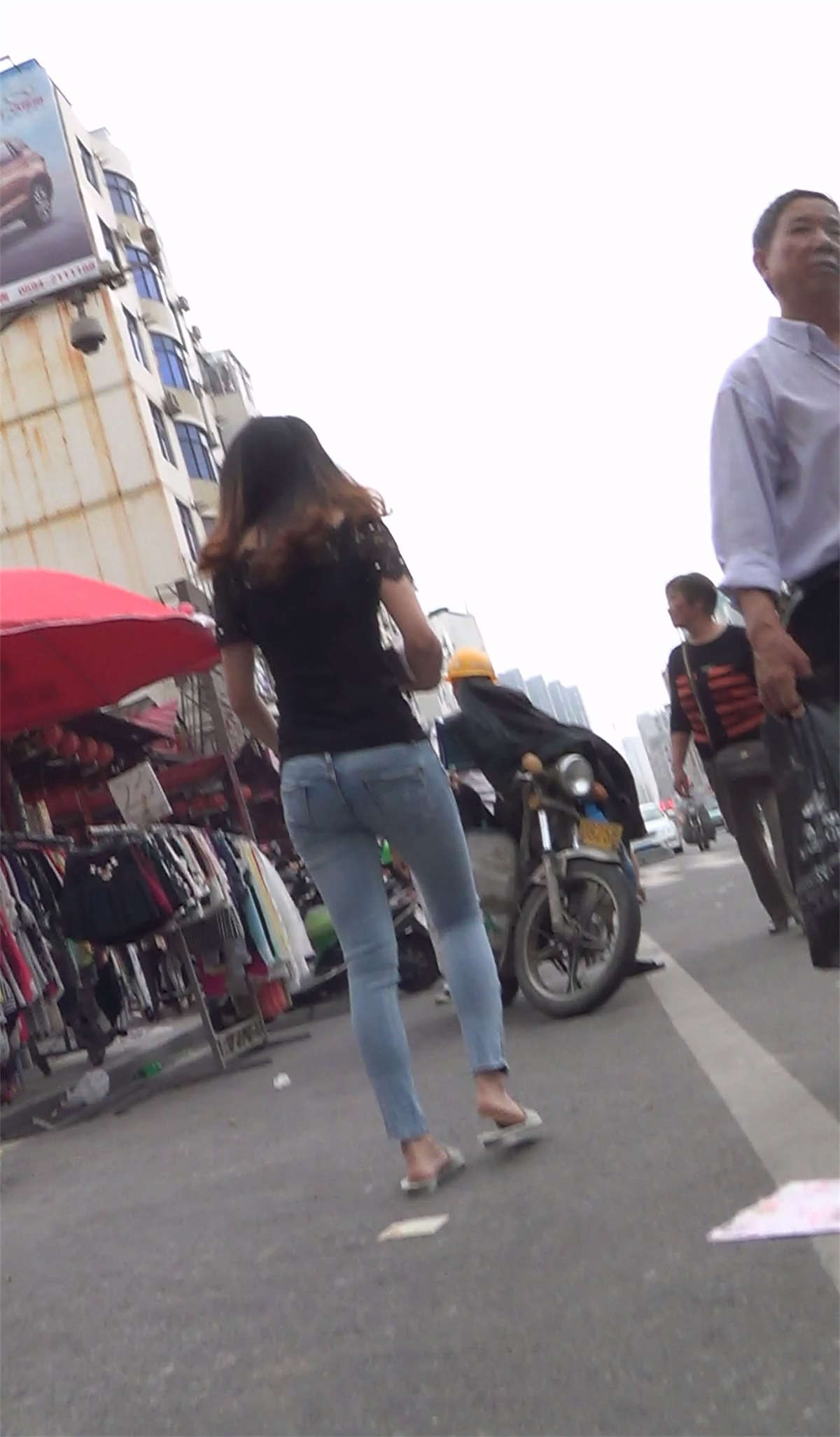 图片[2]-牛仔美女-日更街拍