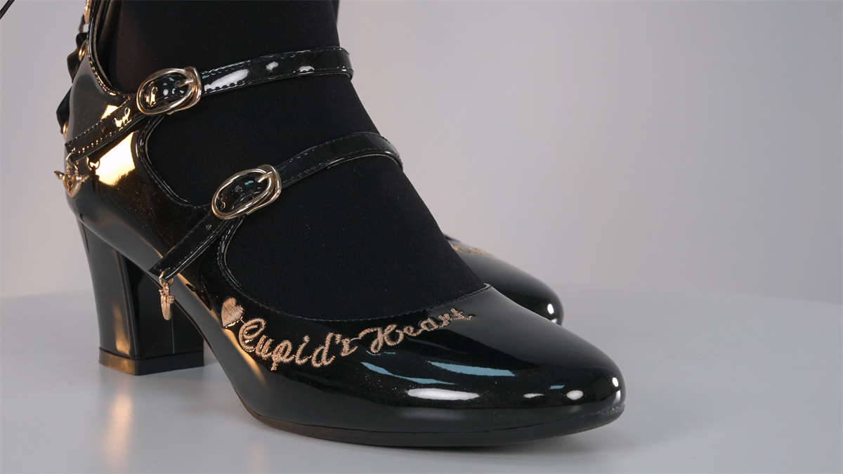 图片[2]-芝士好椰 简直是难以抗拒的奢华光泽-日更街拍