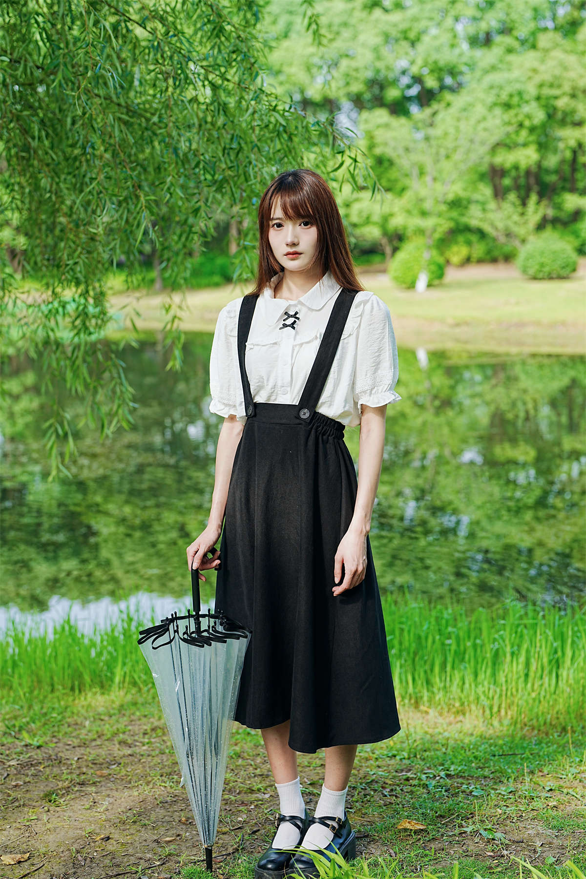 YITUYU艺图语 2023.07.15 听阴天说什么 兔子Zzz不吃胡萝卜-日更街拍