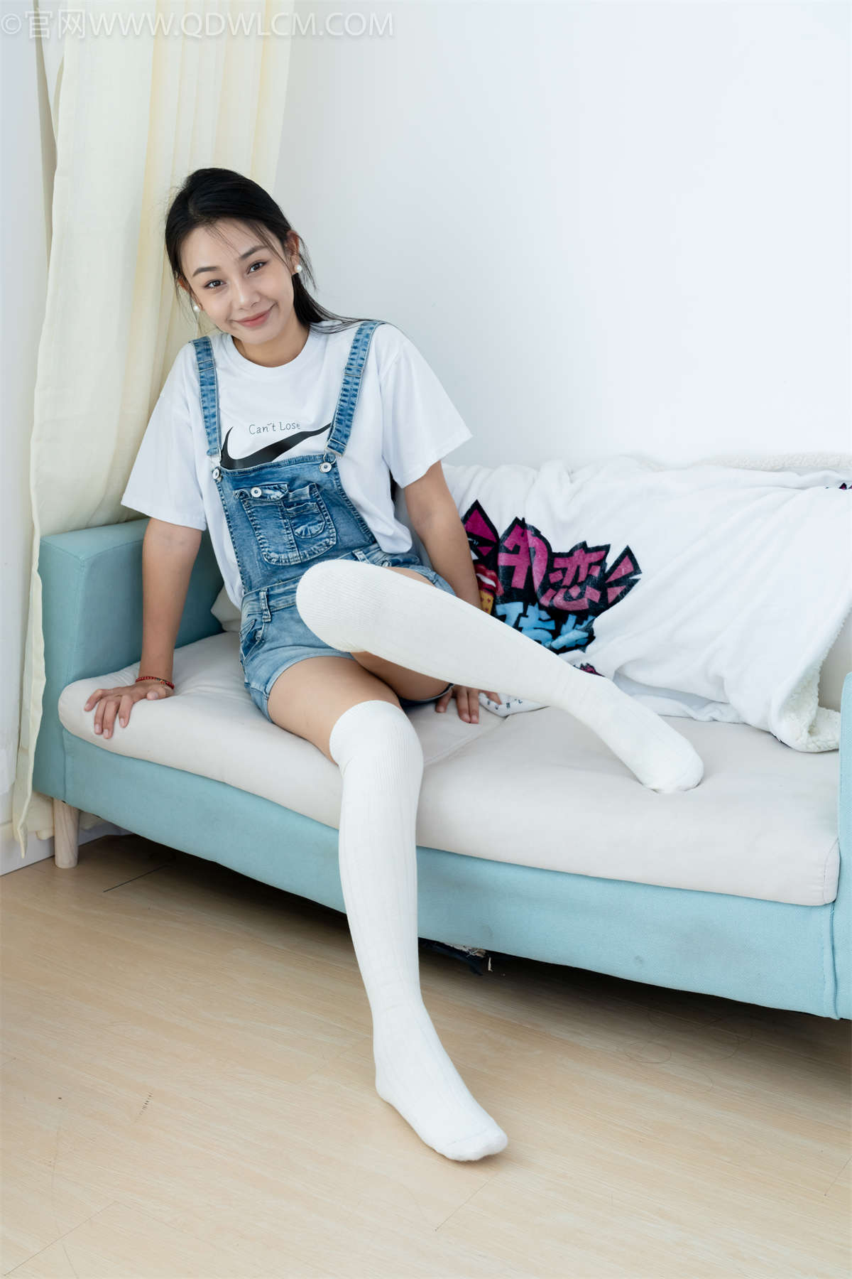 物恋传媒 NO.2187 岚岚-冰雪世界-日更街拍