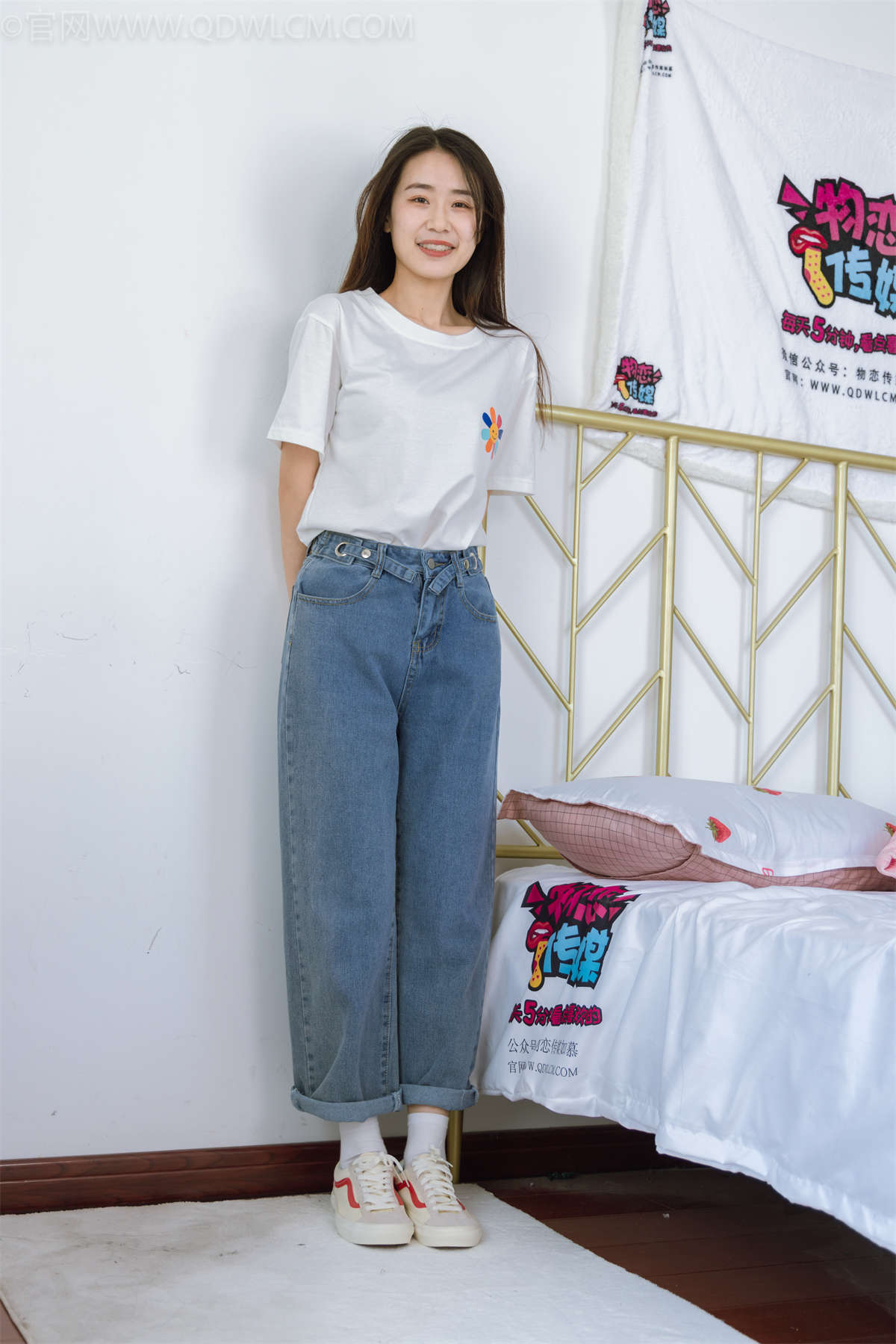 物恋传媒 NO.1135 菜菜-邻家日常-日更街拍