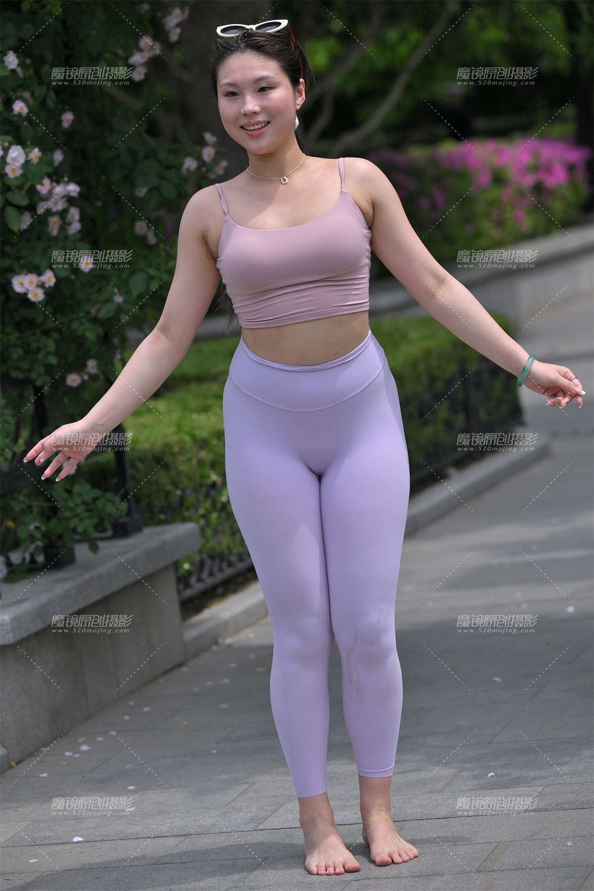 丰满且柔美-日更街拍