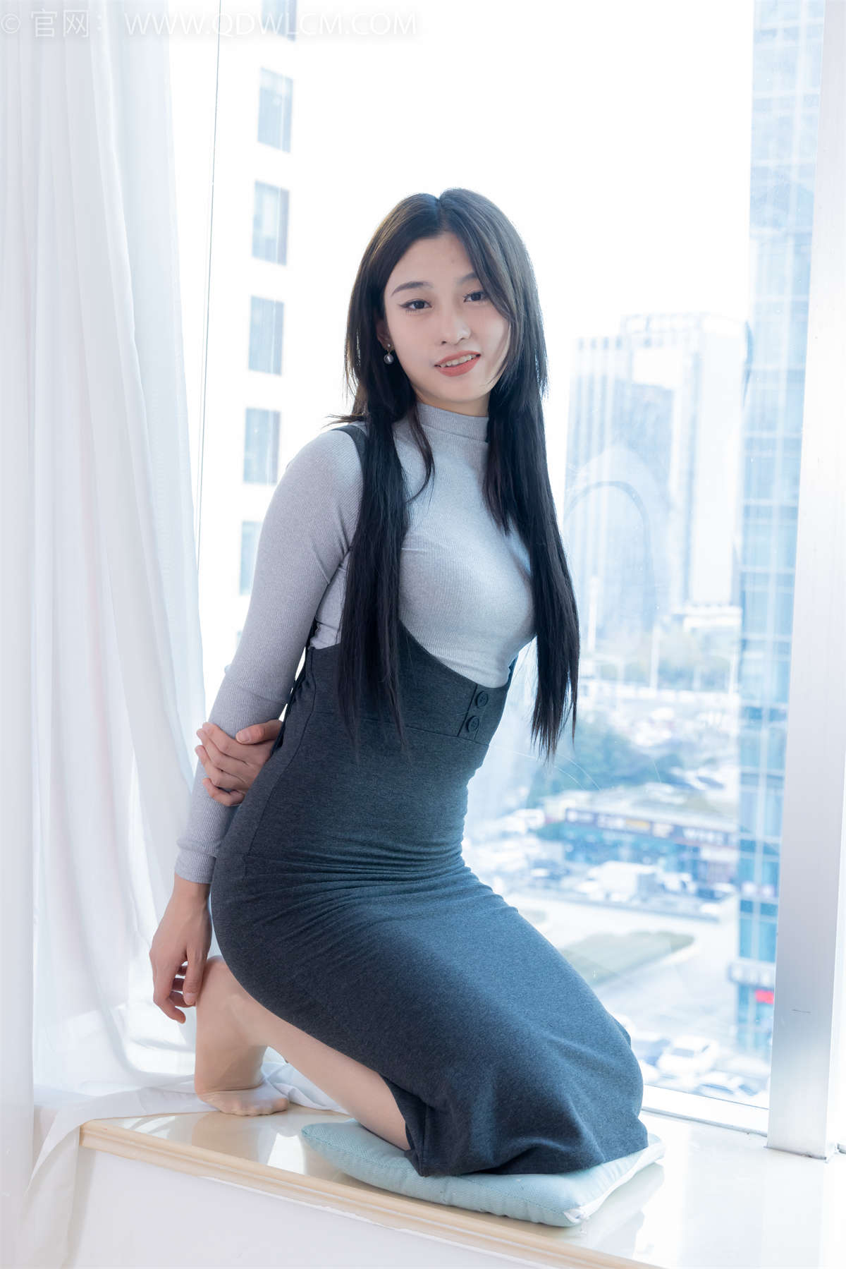 物恋传媒 NO.2190 灰灰-大雾重重-日更街拍