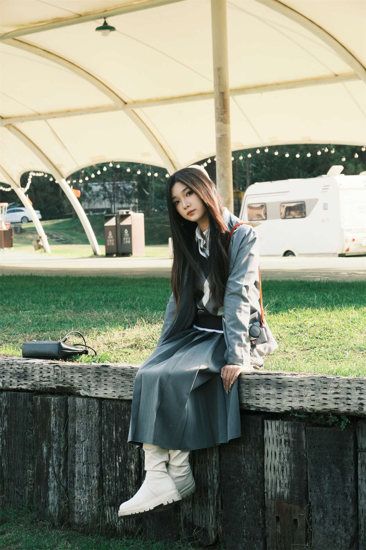 YITUYU艺图语 2025.01.06 草坪学院 一只狸猫插图1