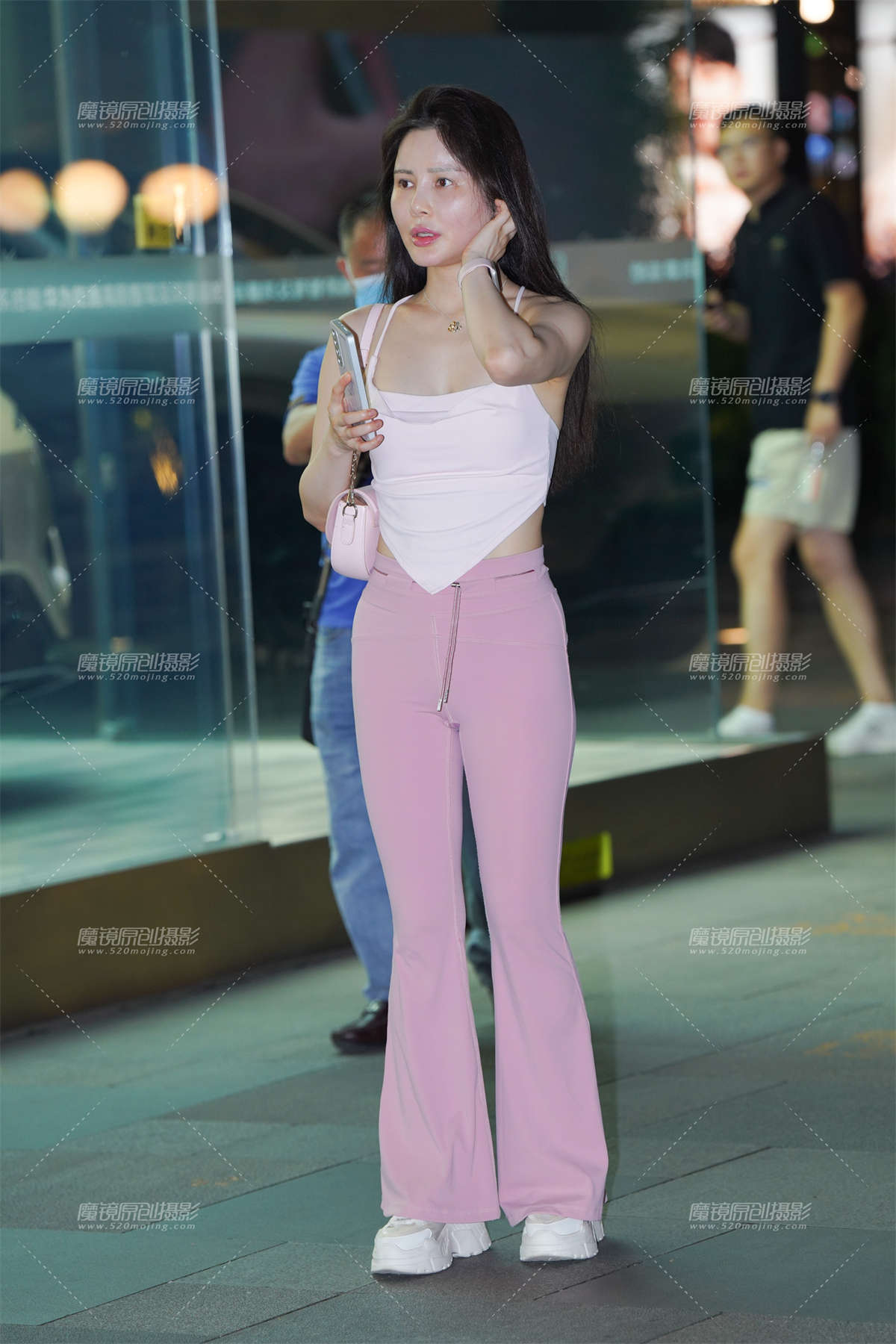 图片[2]-夜色粉-日更街拍