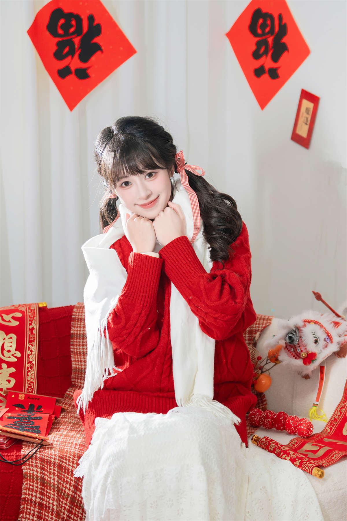 YITUYU艺图语 2025.01.14 居家新年照 夏芋小年-日更街拍