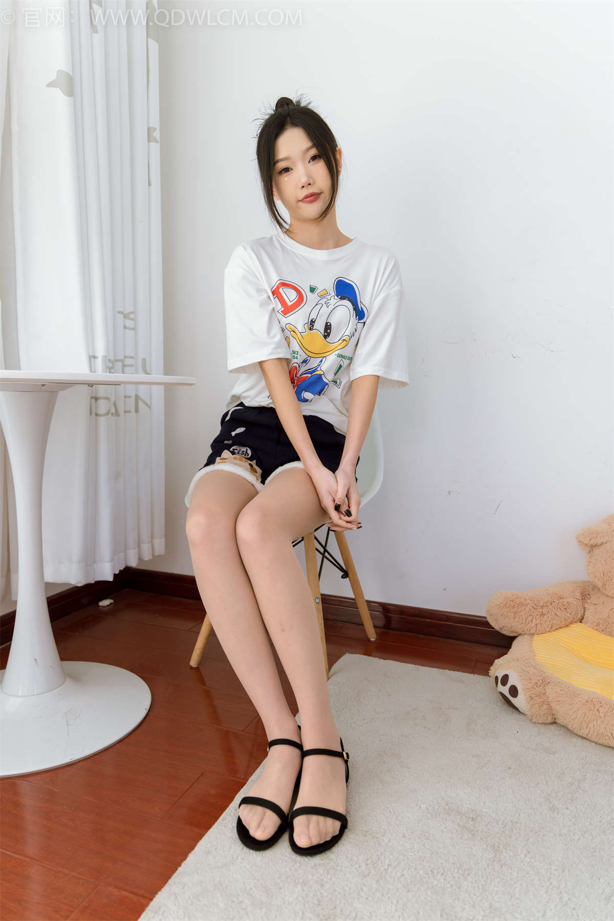 物恋传媒 NO.1946 小竹-夜色-日更街拍