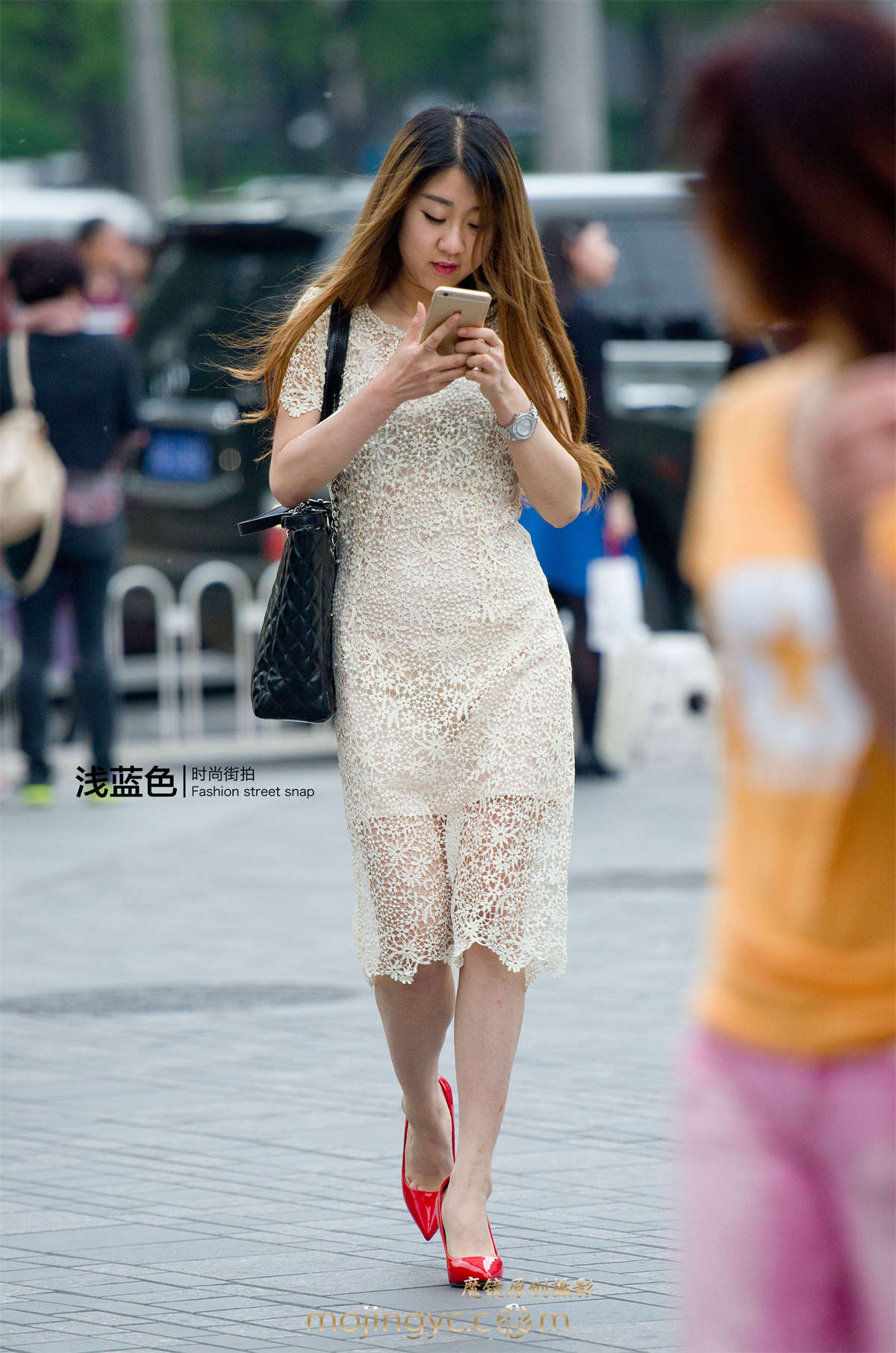 图片[2]-蕾丝裙红高跟美女（16p）-日更街拍