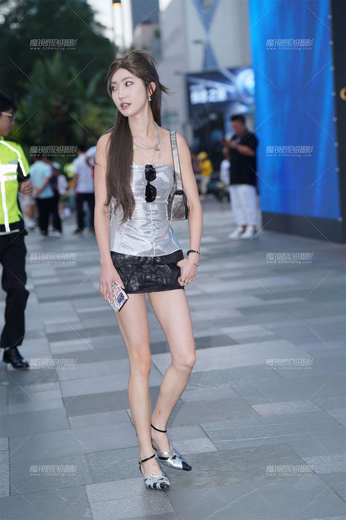 图片[2]-美腿皮裙-日更街拍
