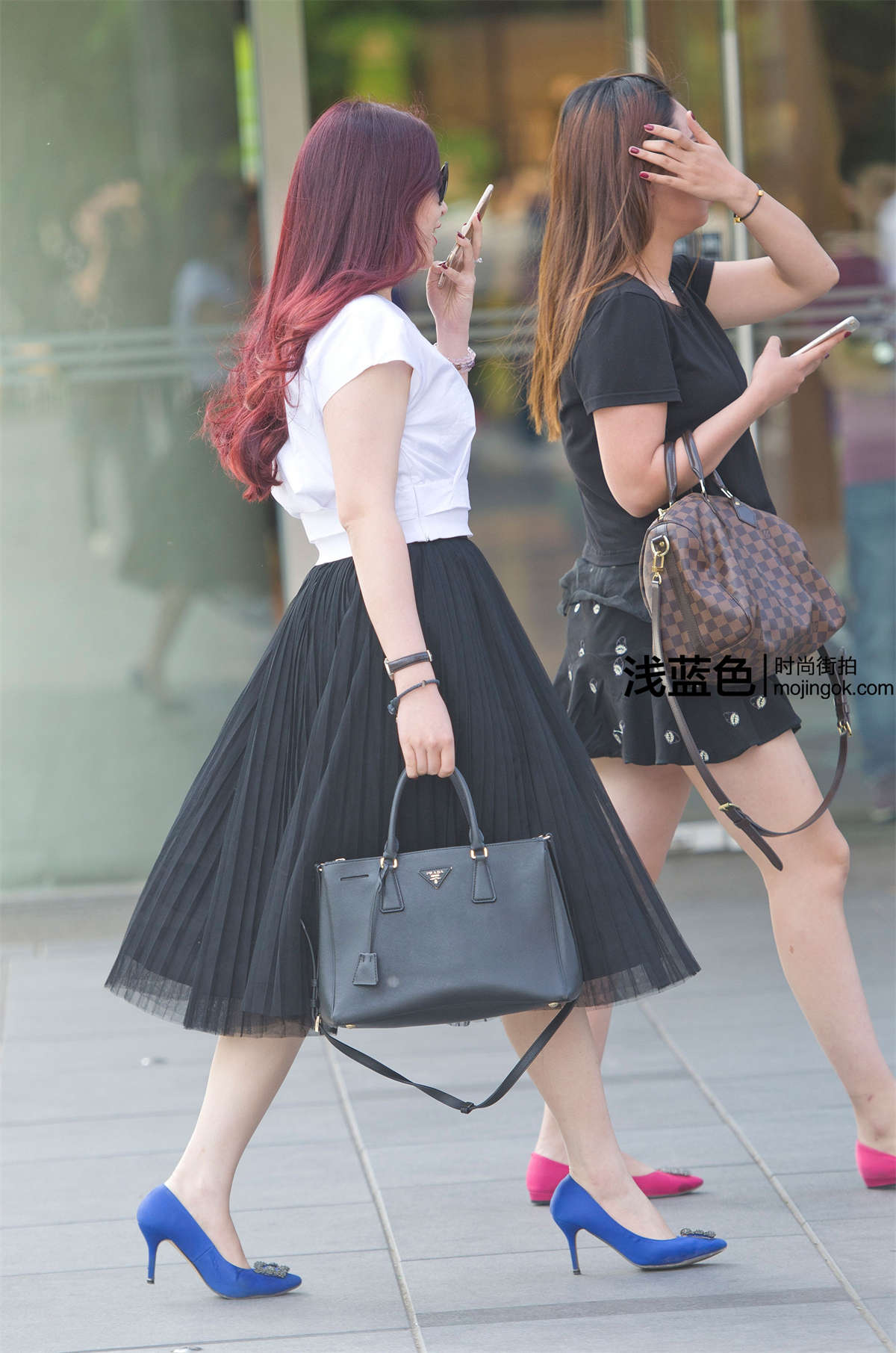 美女姐妹爱拍照（17p）-日更街拍