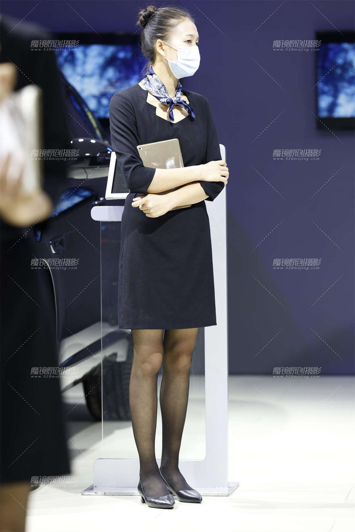 20201003黑裙黑丝捷豹销售-日更街拍