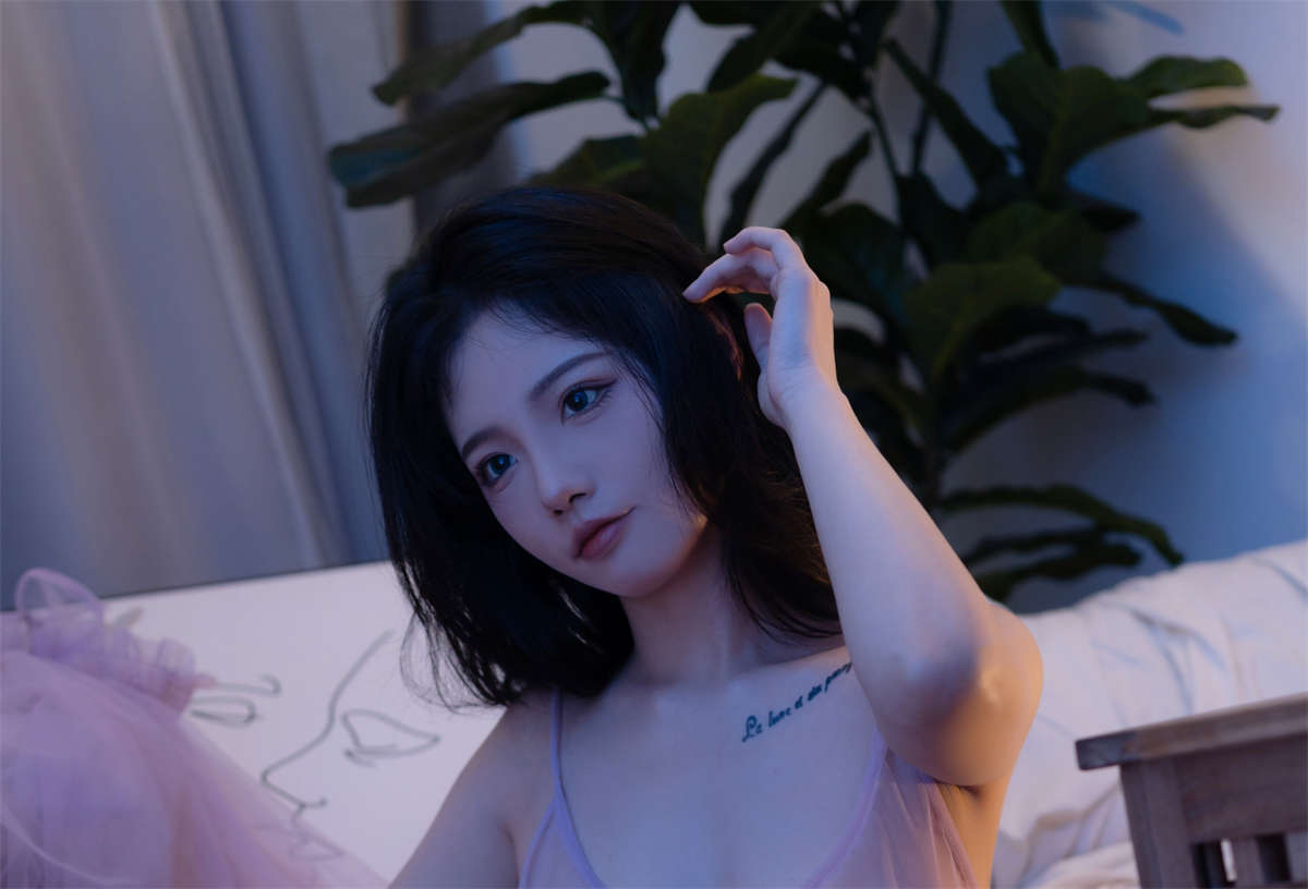 桃良阿宅 紫纱裙-日更街拍