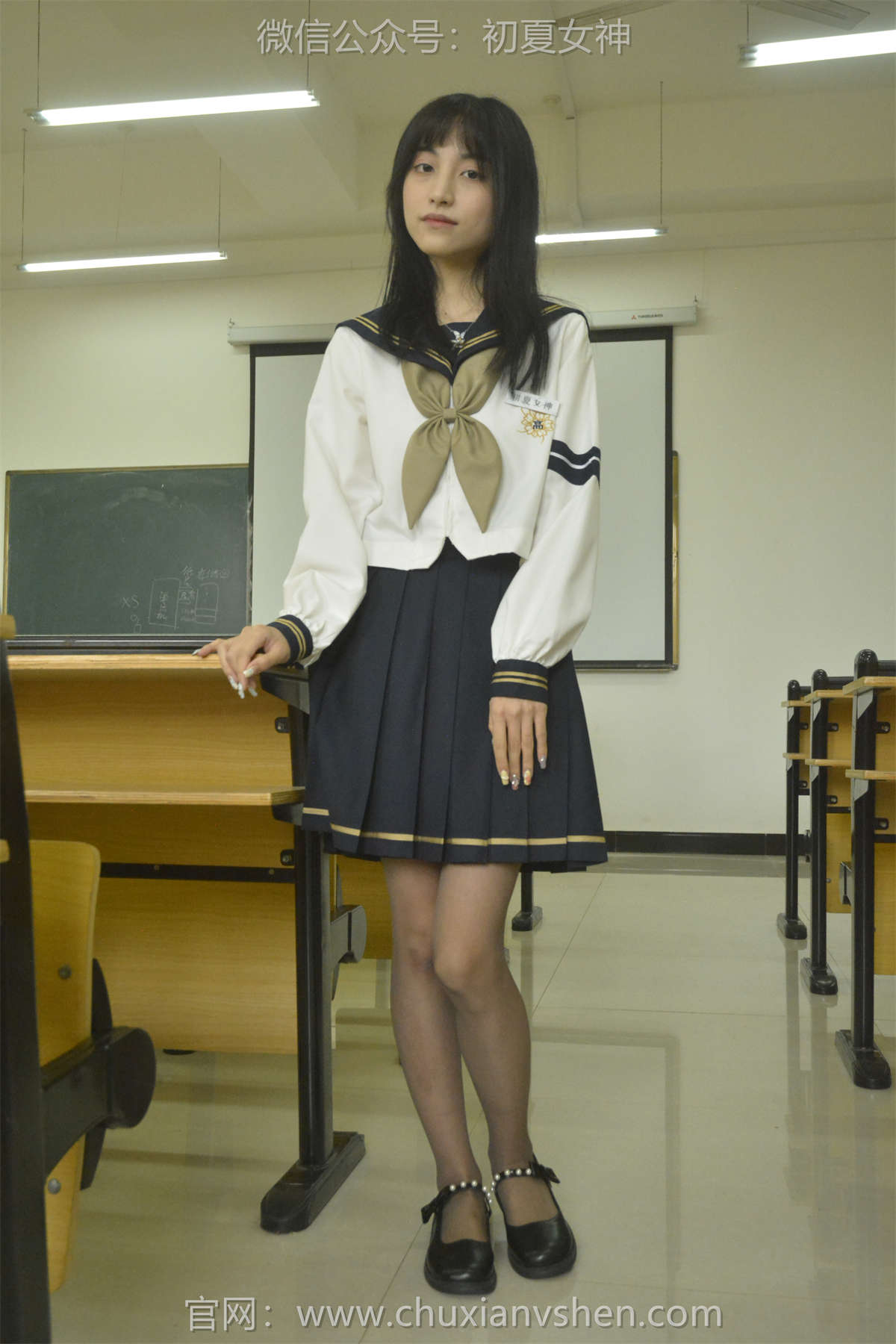 初夏女神 NO.112 柒柒 海军服-日更街拍