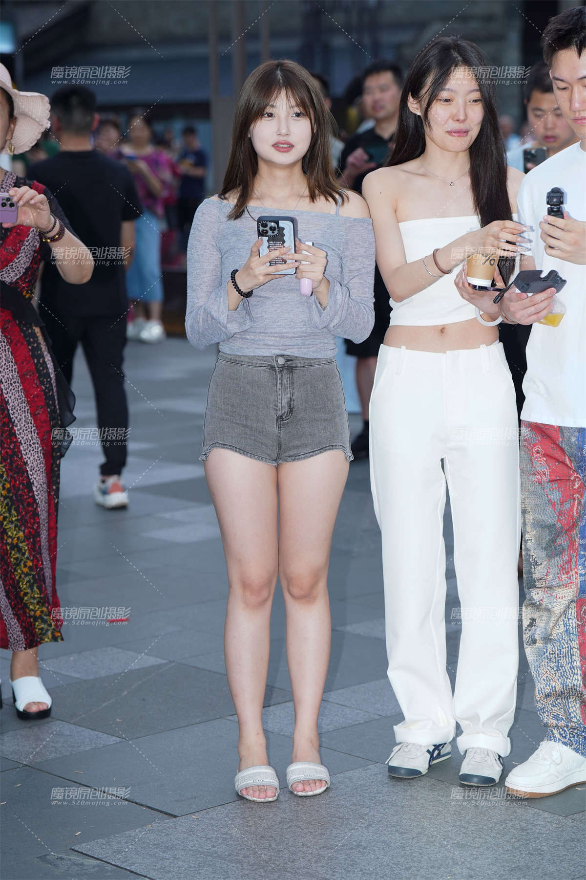 图片[2]-热裤小妹-日更街拍