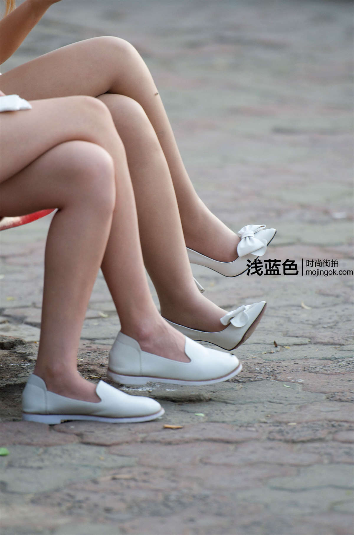 肉丝白高美女（12p）-日更街拍