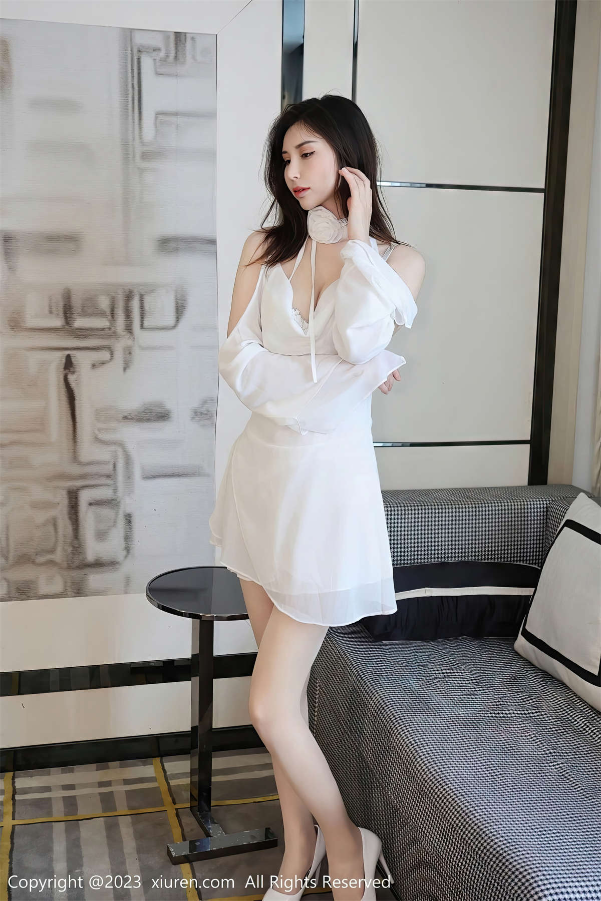 图片[2]-Xiuren秀人网 2023.06.08 No.6877 王曼柔-日更街拍