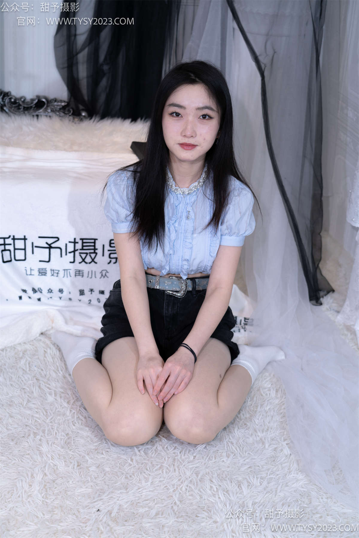 甜予摄影017期：栗栗-板鞋、白棉袜、肉丝（脚尖加固款）完整版-日更街拍