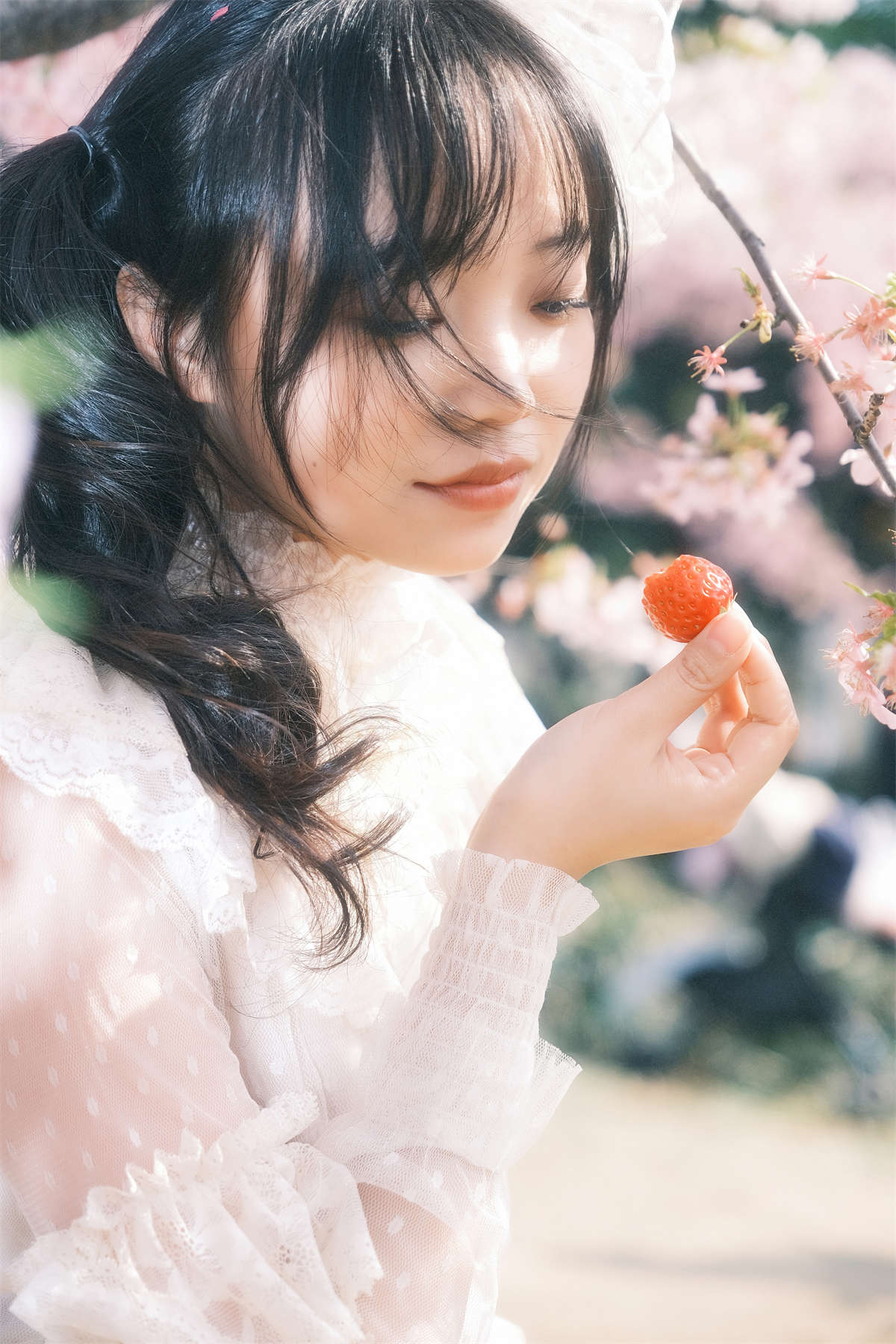YITUYU艺图语 2025.02.18 樱花少女 贝贝bu睡觉-日更街拍
