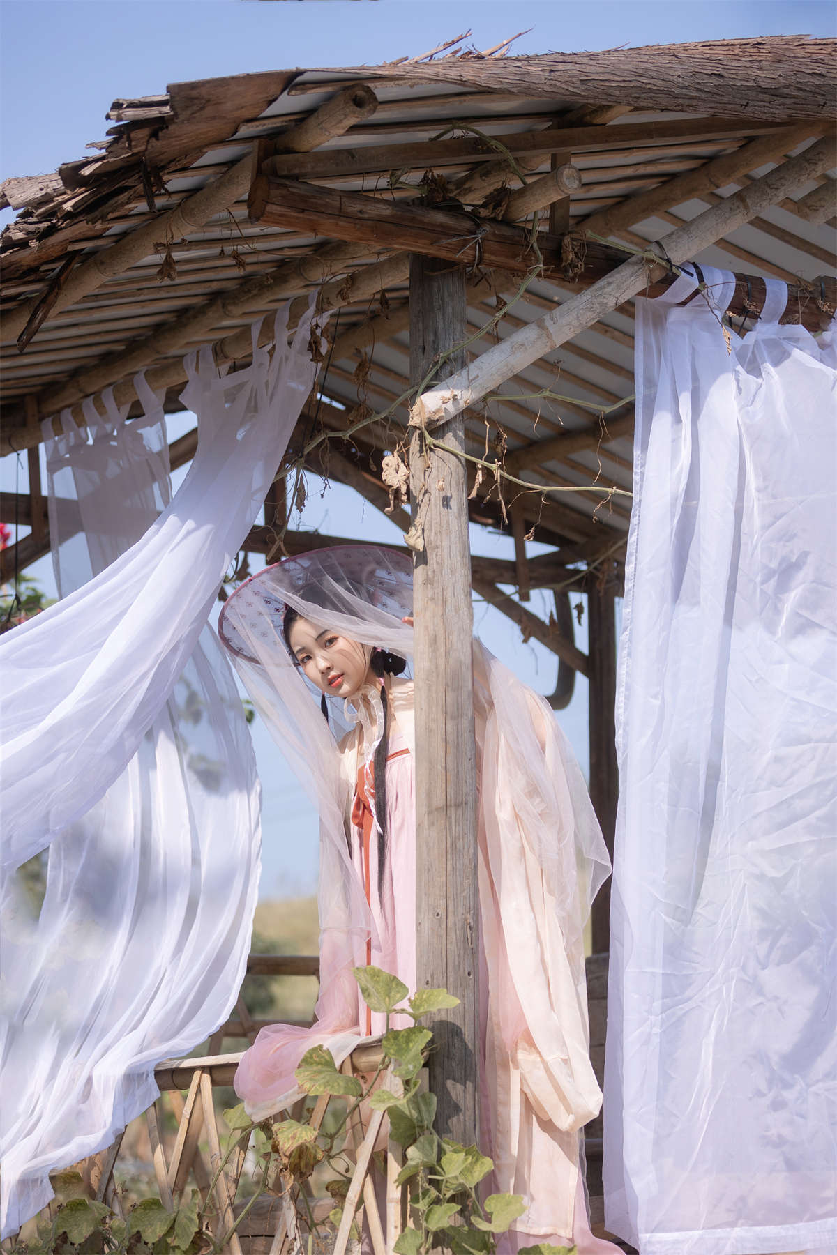 YITUYU艺图语 2022.12.28 若梦 崴一下插图1