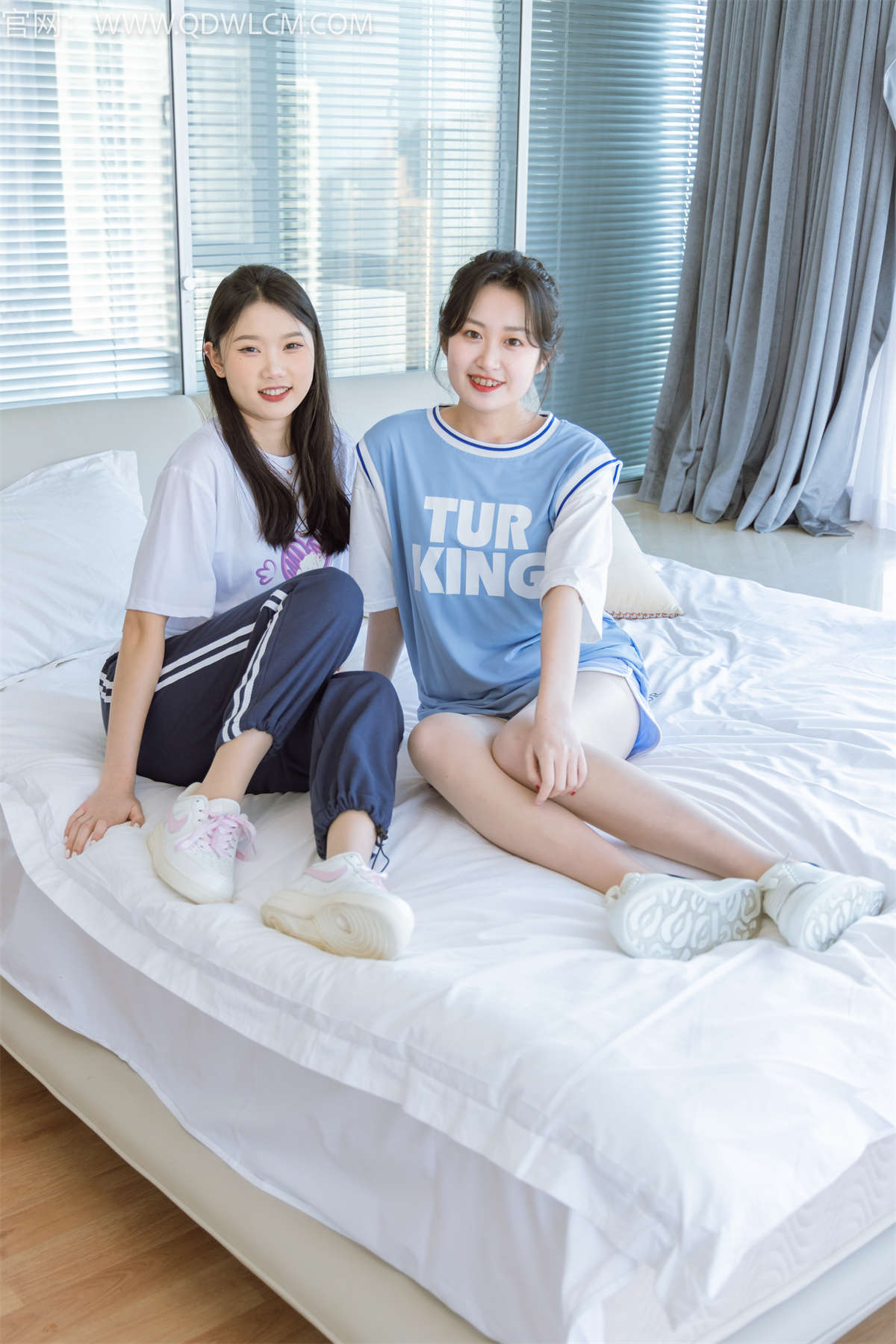 物恋传媒 NO.1219 小竹&小敏-闺蜜时光-日更街拍
