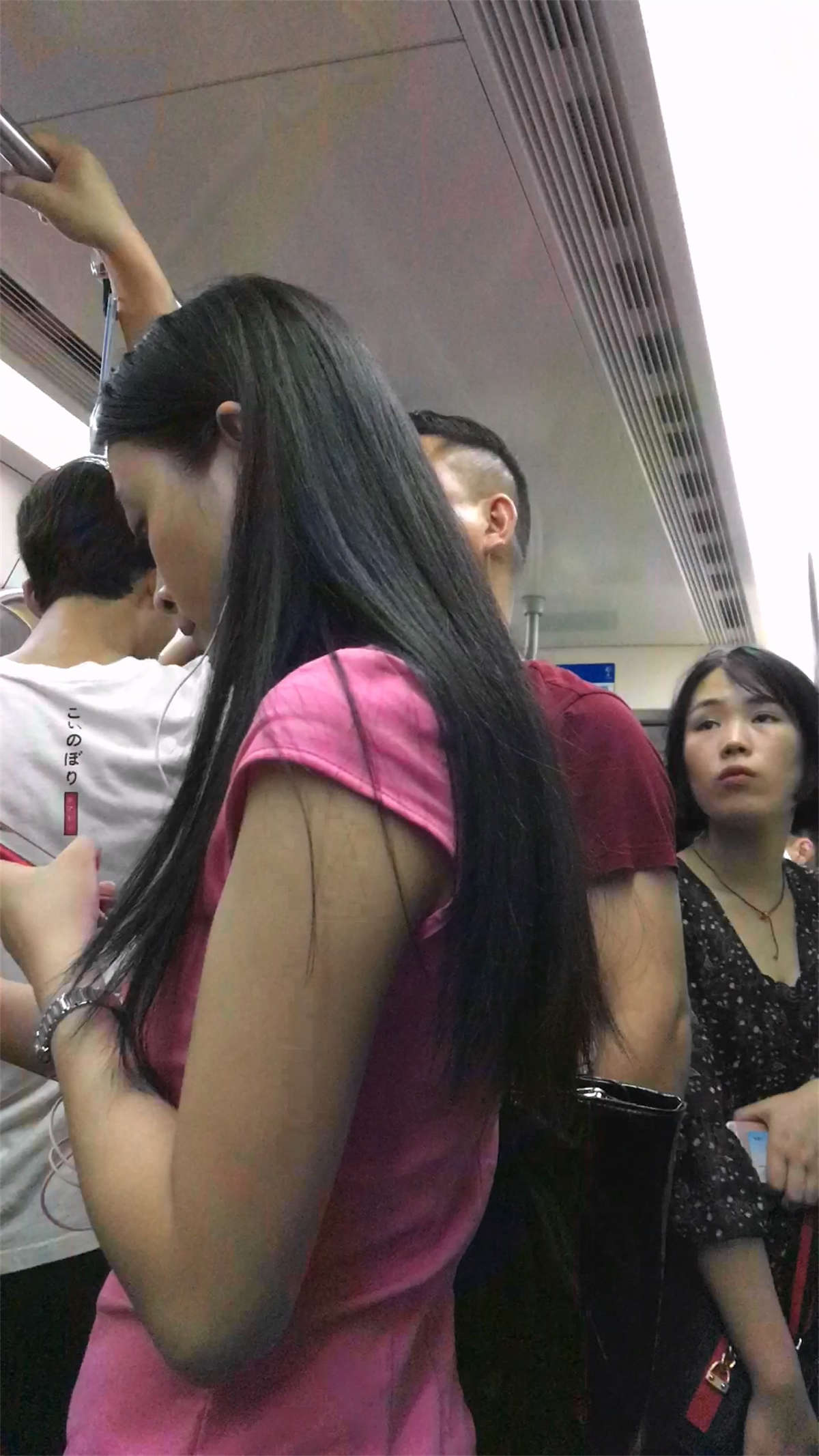 图片[2]-极品美臀很性感-日更街拍