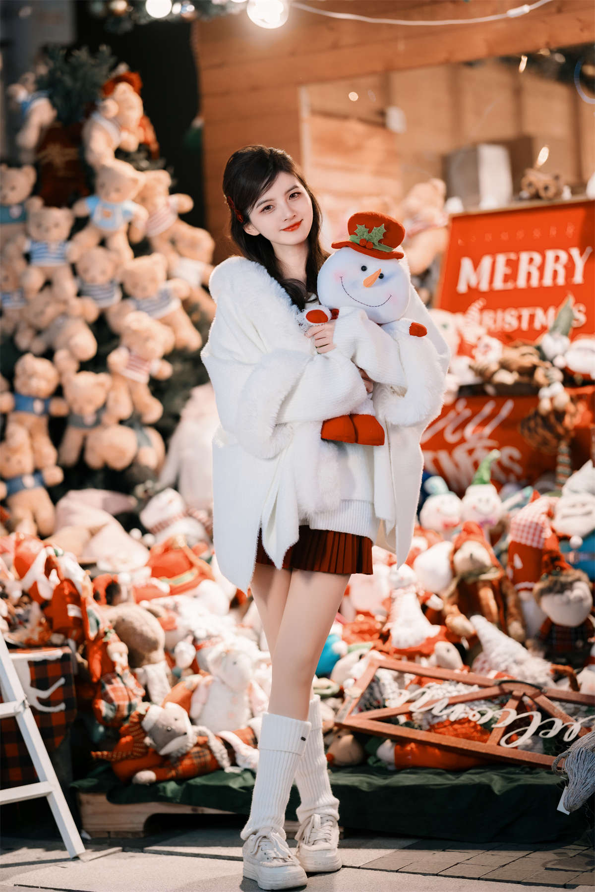 YITUYU艺图语 2025.02.19 圣诞氛围 Tifa丁小妮-日更街拍