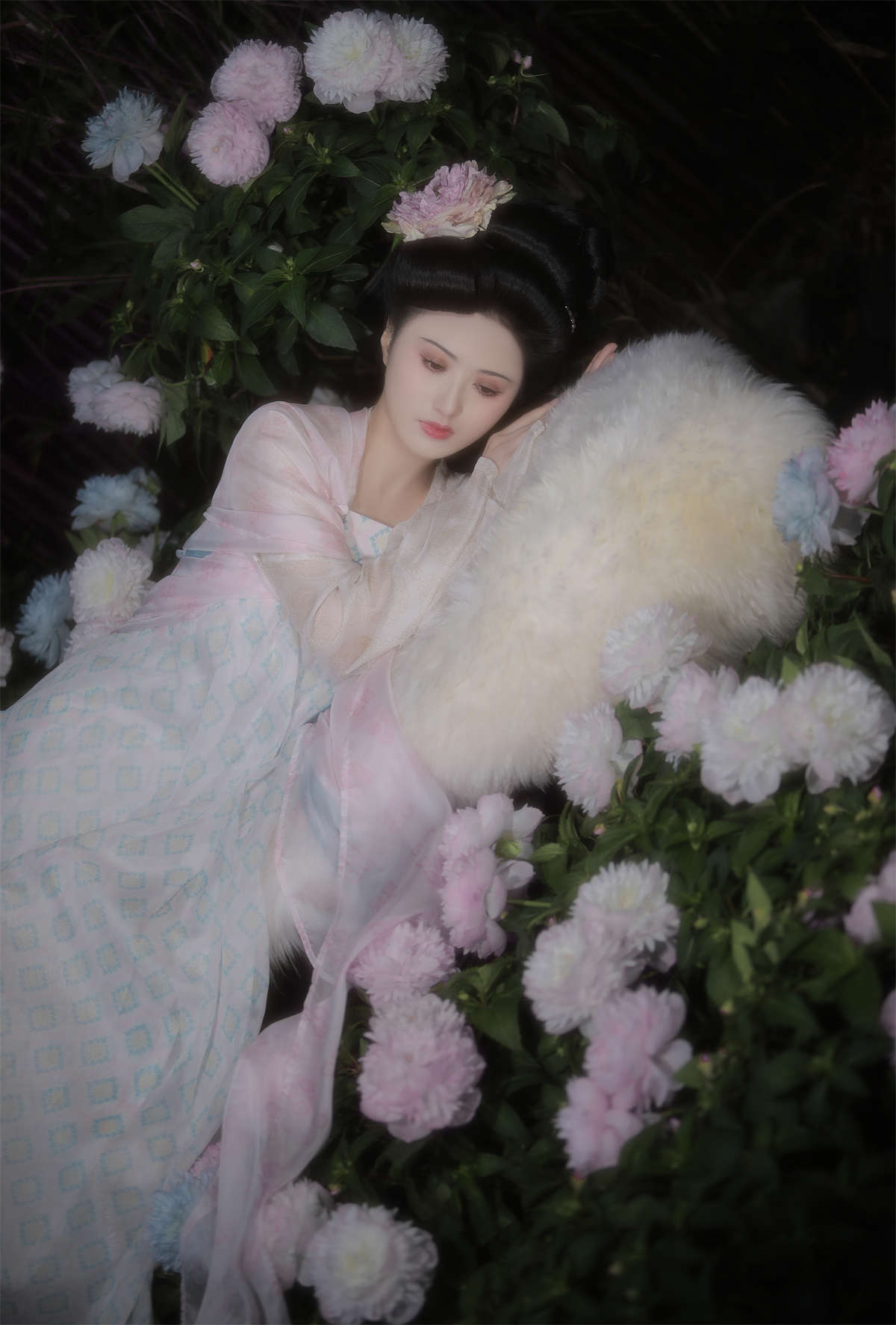 YITUYU艺图语 2025.02.12 春有百花秋有月，夏有凉风冬有雪 南瓜-日更街拍