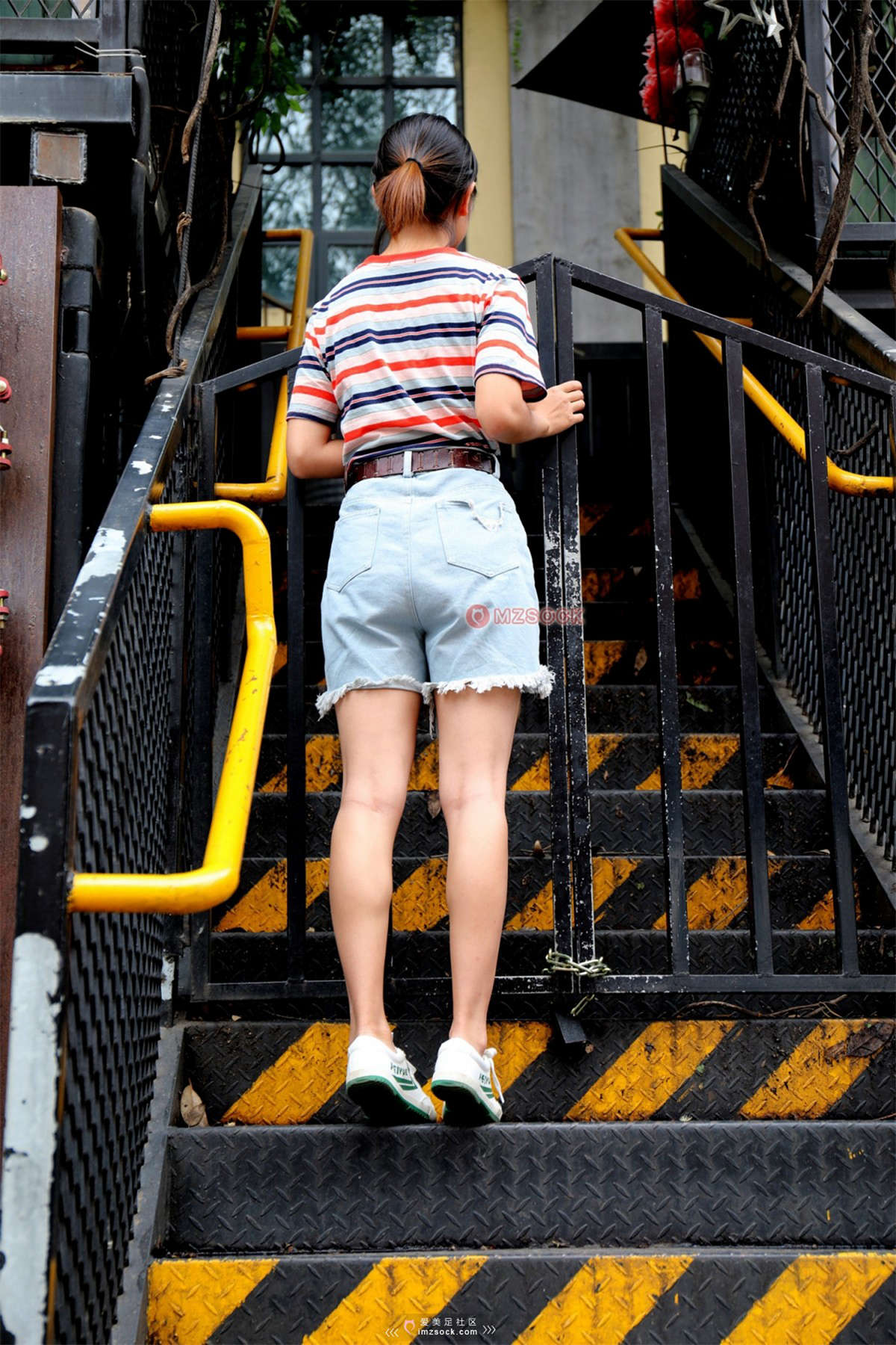 图片[2]-MZSOCK-2018 No.203 婷婷灰色小船袜-日更街拍