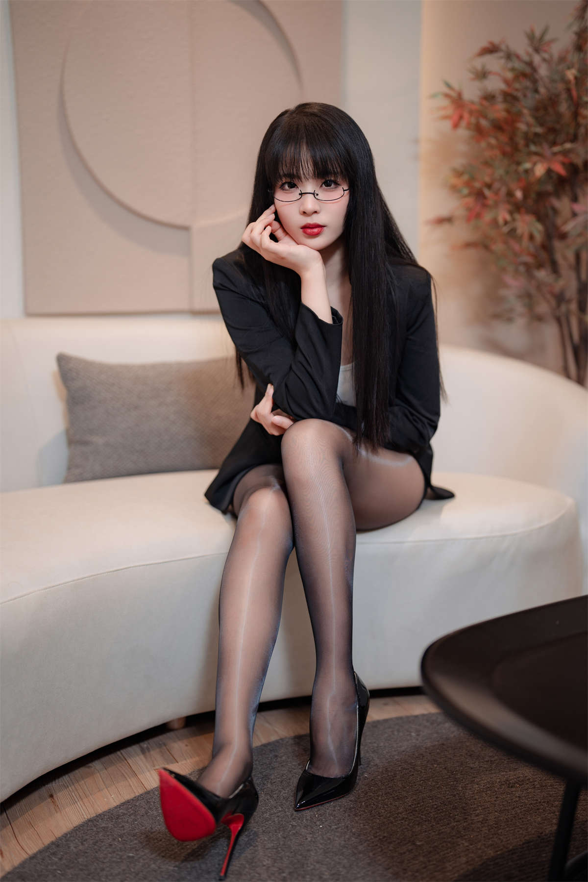 轩萧学姐NO.072 下班后的OL-日更街拍