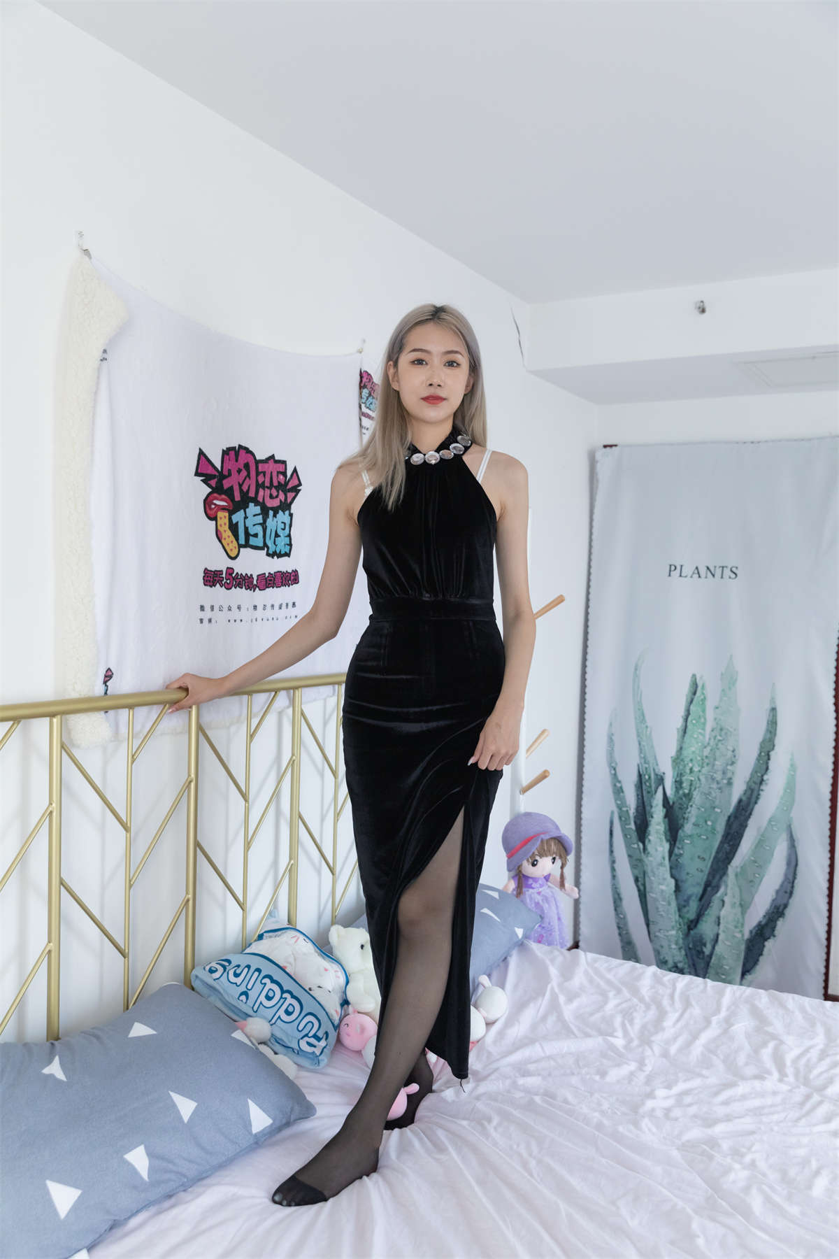 图片[2]-物恋传媒 NO.811 小鹿-竹林梦-日更街拍