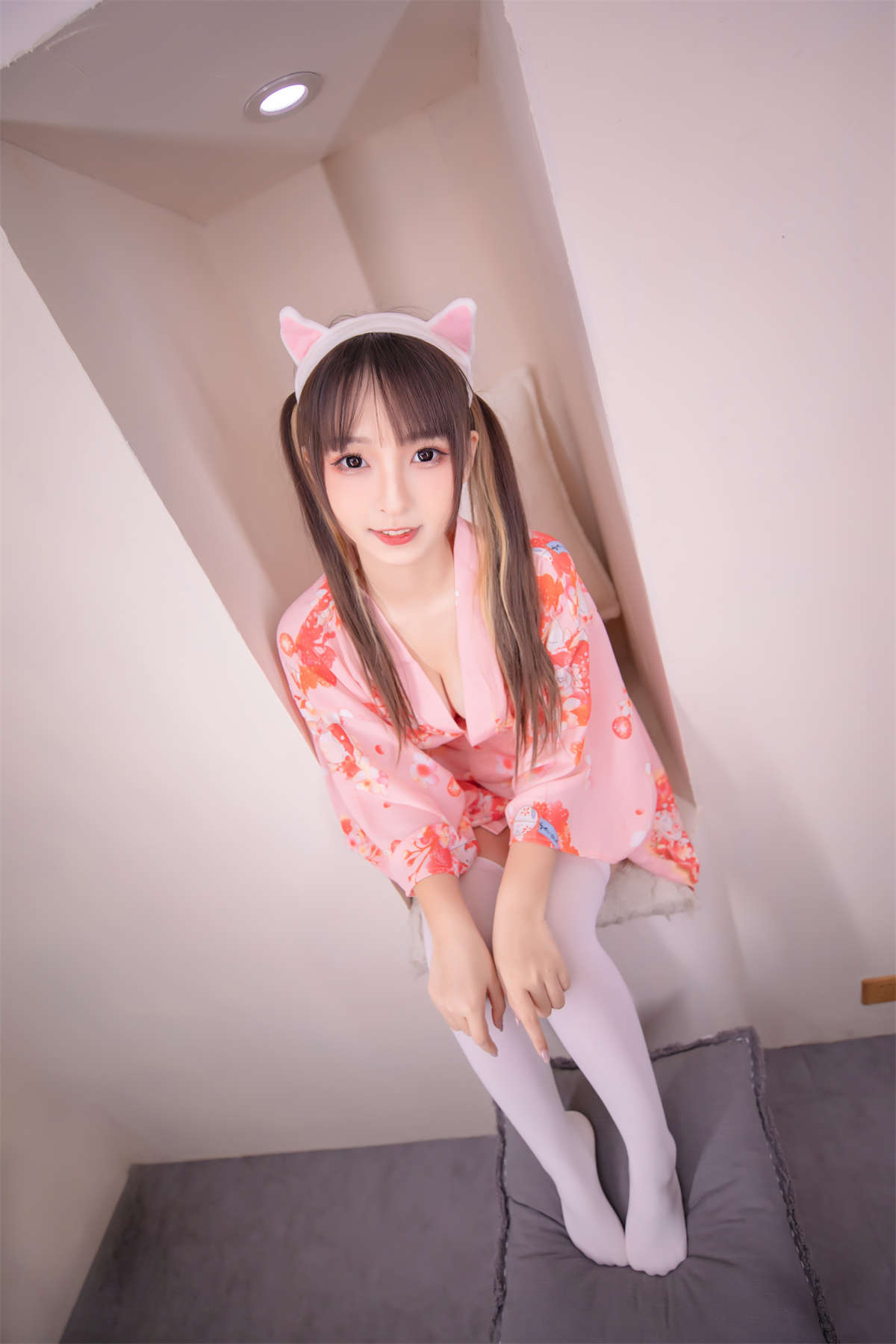 神楽坂真冬 – ガールズパフェ 雪糕少女-日更街拍