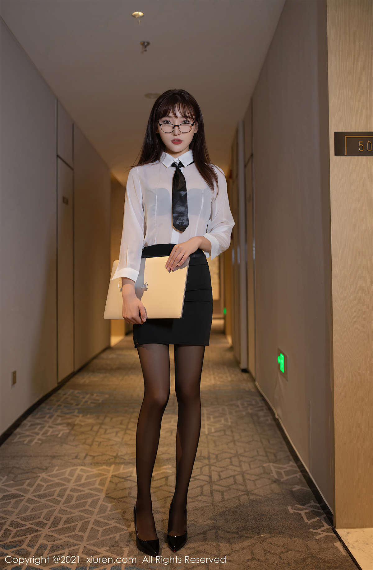 Xiuren秀人网 2021.07.22 NO.3705 陆萱萱插图1